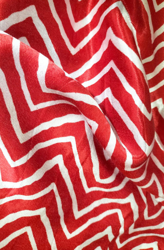 Red Digital Printed Gajji Silk Zig Zag Design Fabric ( 1 Mtr ) - Luxurion World