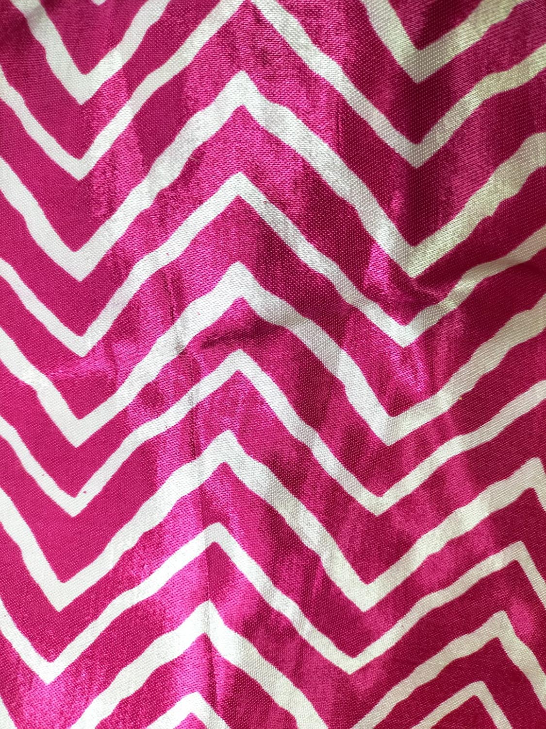 Pink Digital Printed Gajji Silk Zig Zag Design Fabric ( 1 Mtr ) - Luxurion World