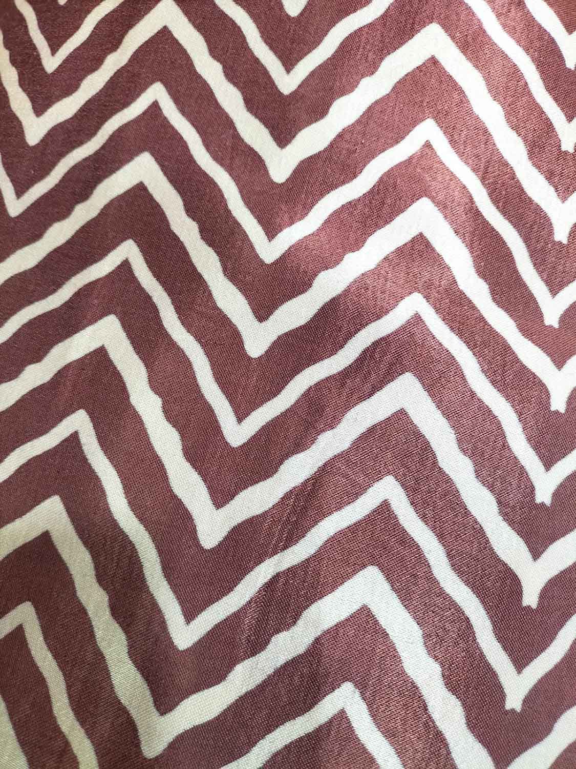 Brown Digital Printed Gajji Silk Zig Zag Design Fabric ( 1 Mtr ) - Luxurion World