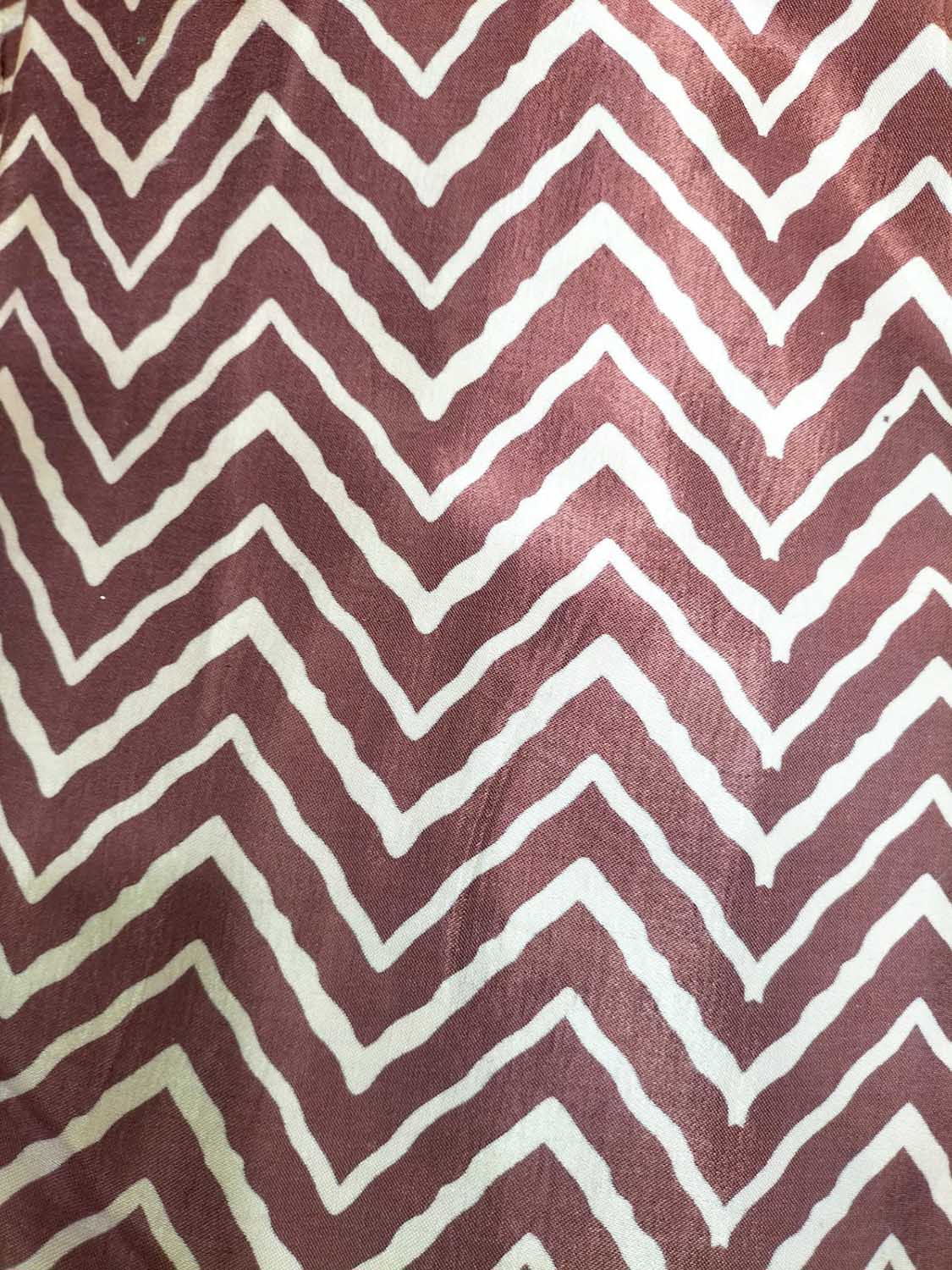 Brown Digital Printed Gajji Silk Zig Zag Design Fabric ( 1 Mtr ) - Luxurion World