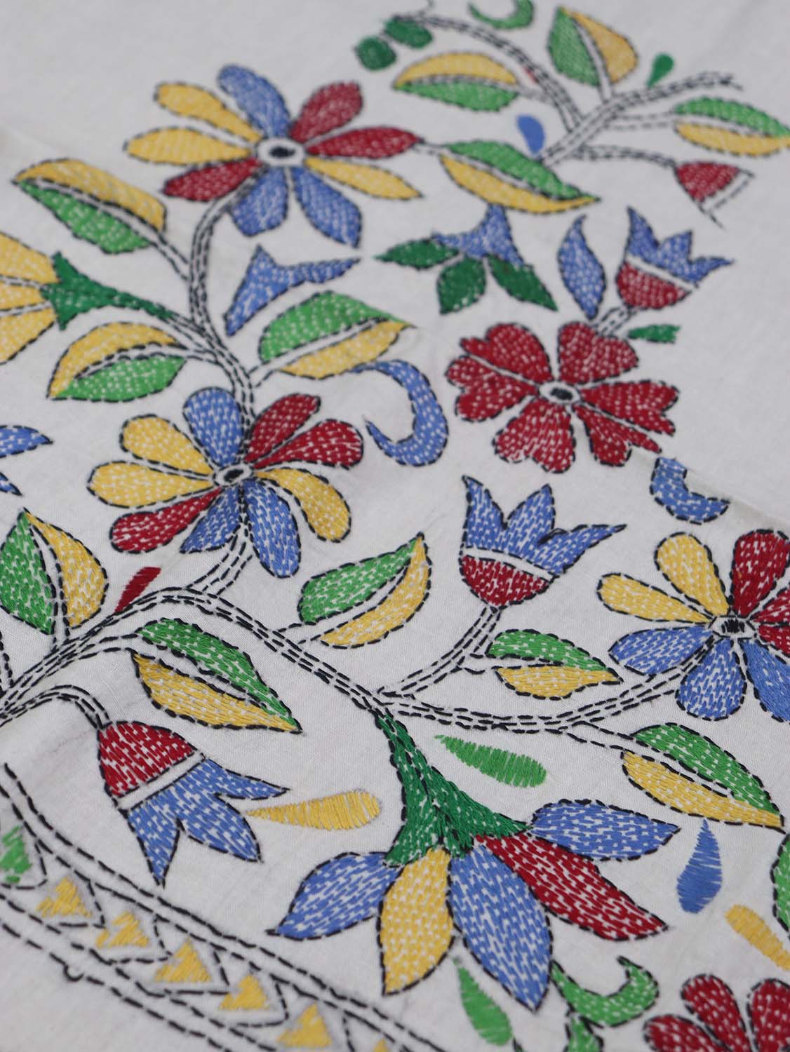 Shop White Embroidered Kantha Cotton Blouse Fabric - 1 Mtr - Luxurion World