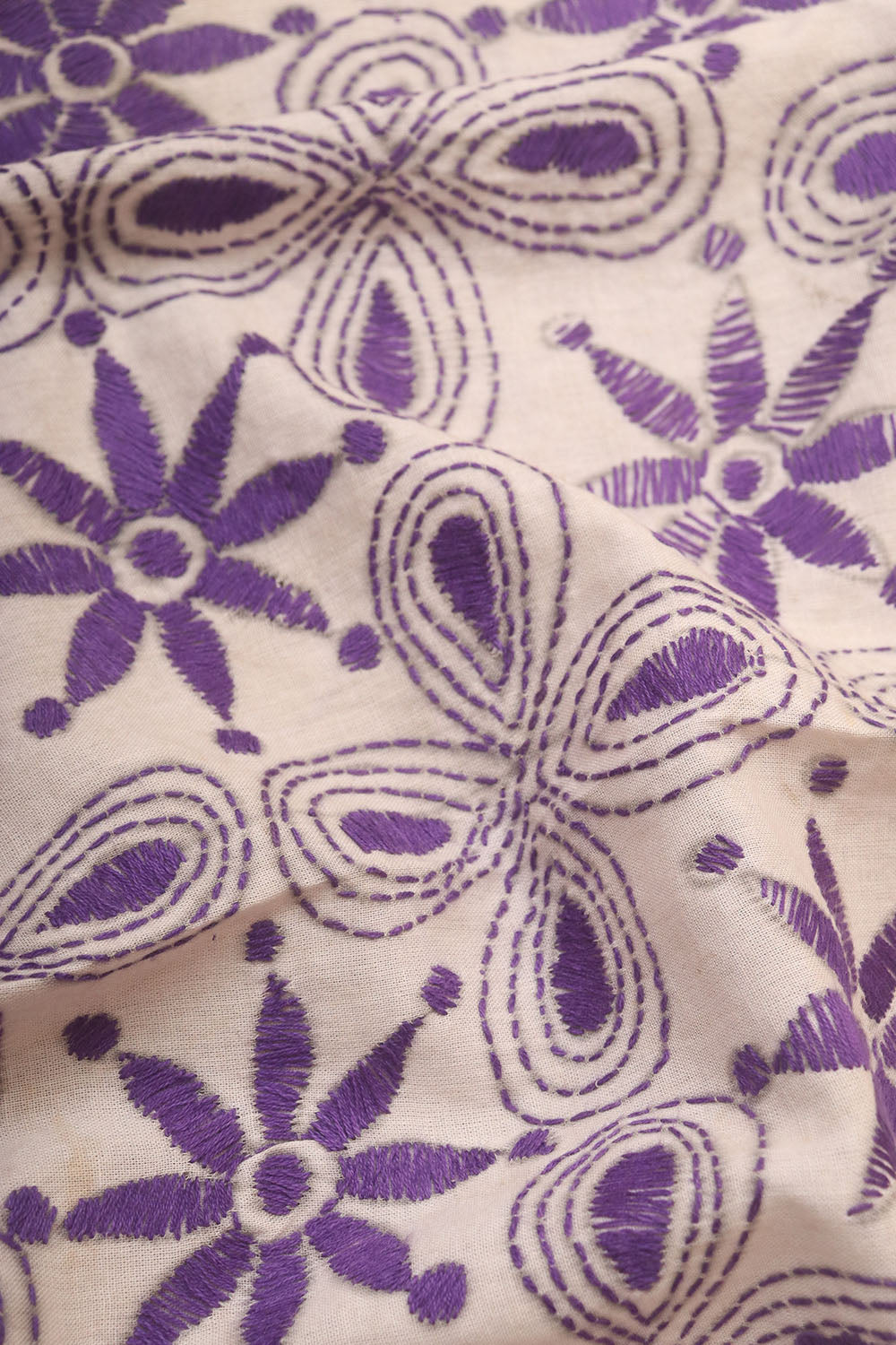 Off White Embroidered Kantha Cotton Blouse Piece Fabric ( 1 Mtr ) - Luxurion World