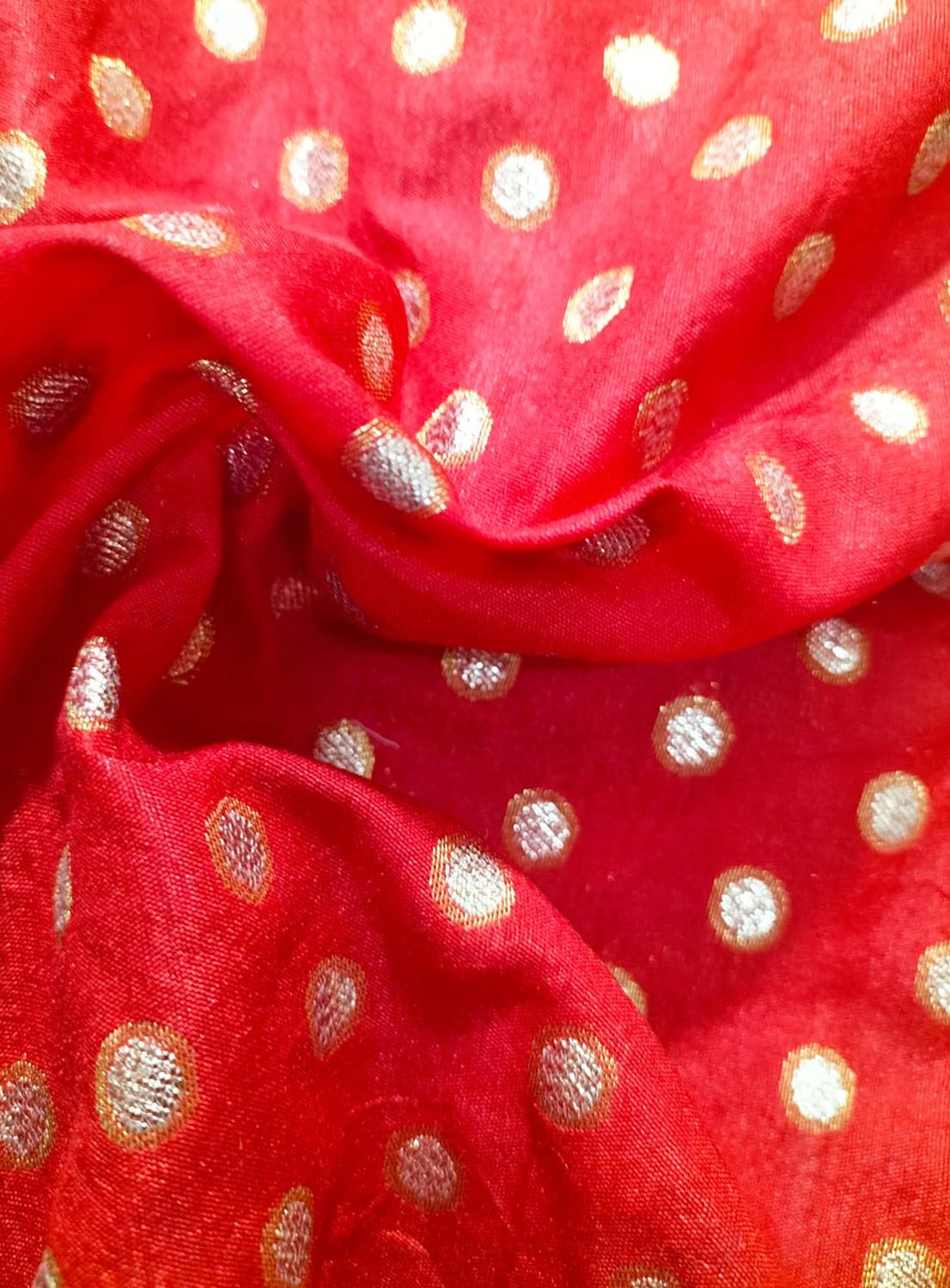 Red Banarasi Chanderi Silk Zari Work Fabric ( 1 Mtr ) - Luxurion World