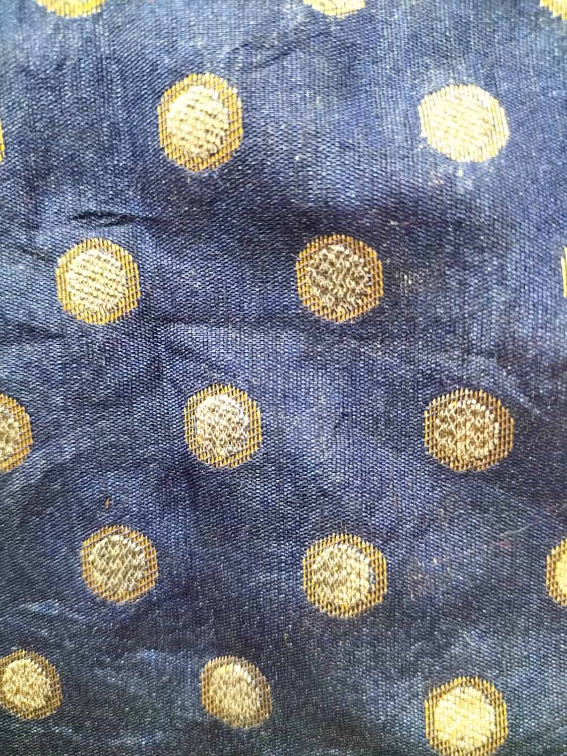 Grey Banarasi Chanderi Silk Zari Work Fabric ( 1 Mtr ) - Luxurion World