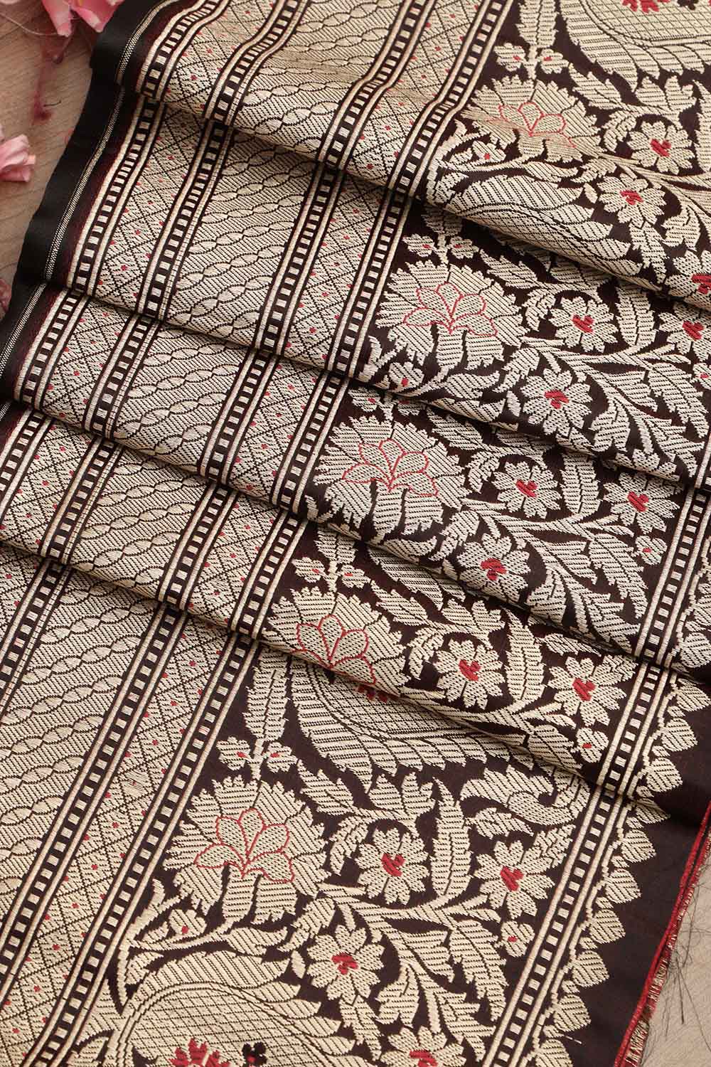 Stunning Maroon Banarasi Silk Lace ( 1 Mtr ) - Luxurion World