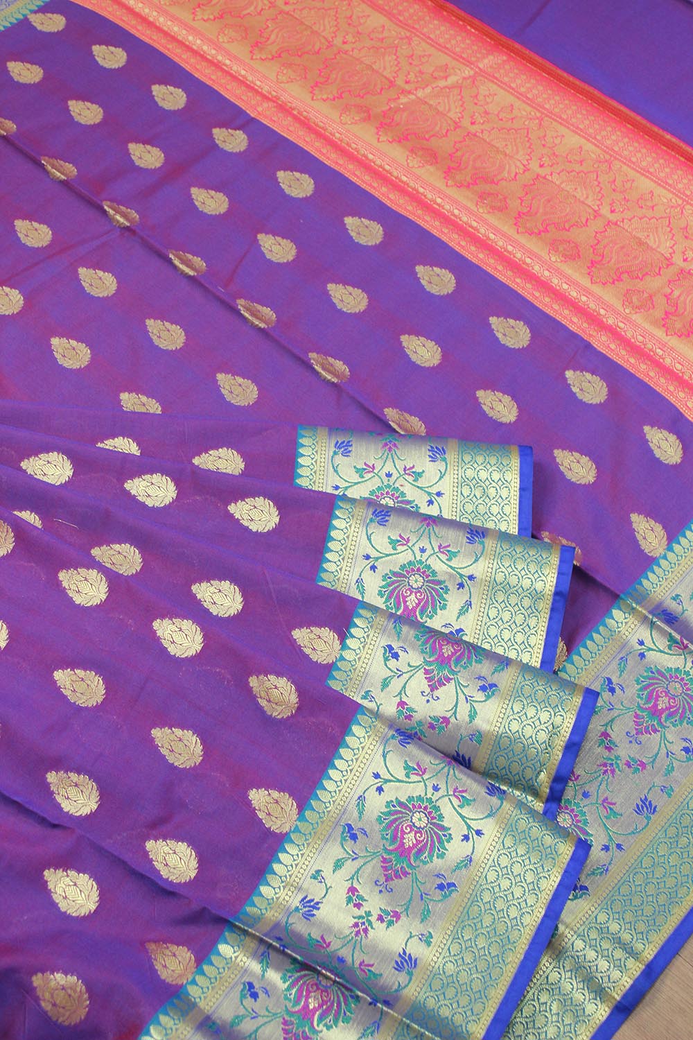 Shop Purple Handloom Banarasi Silk Saree - Luxurion World