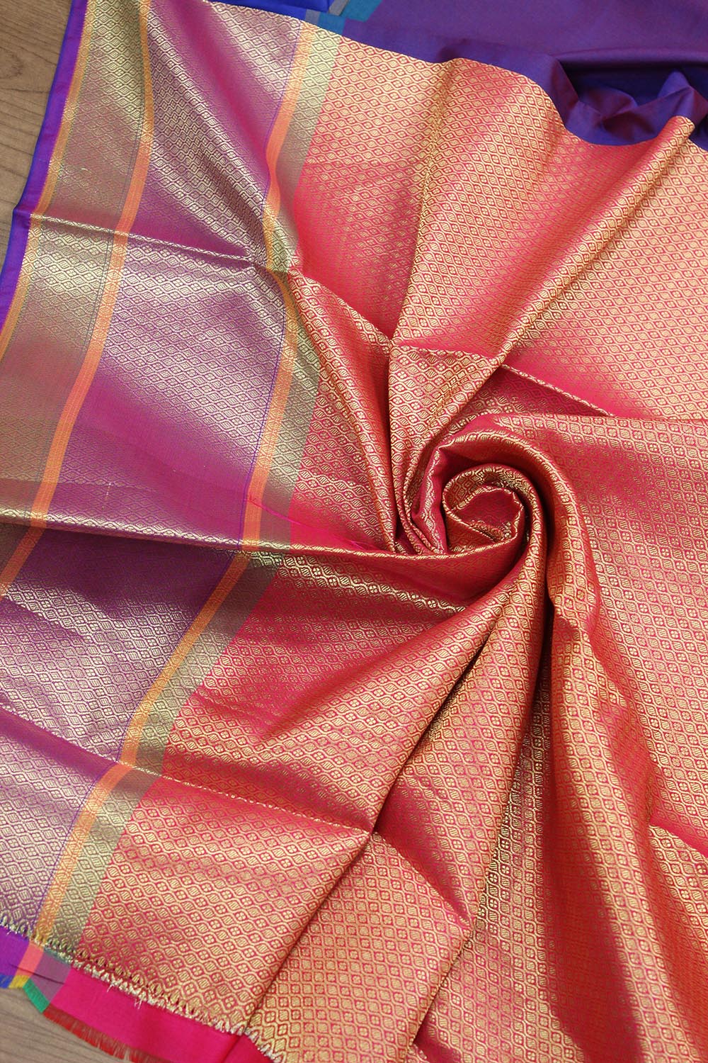 Shop Purple Handloom Banarasi Silk Saree - Luxurion World