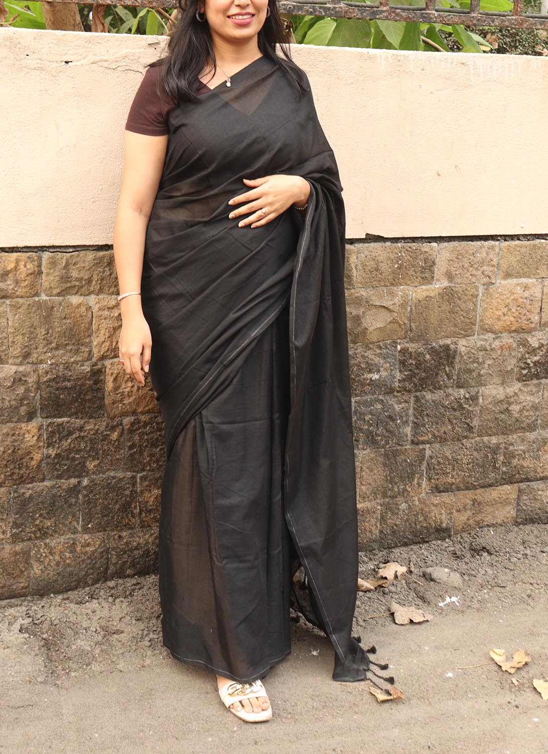 Black Handloom Plain Bengal Cotton Saree - Luxurion World