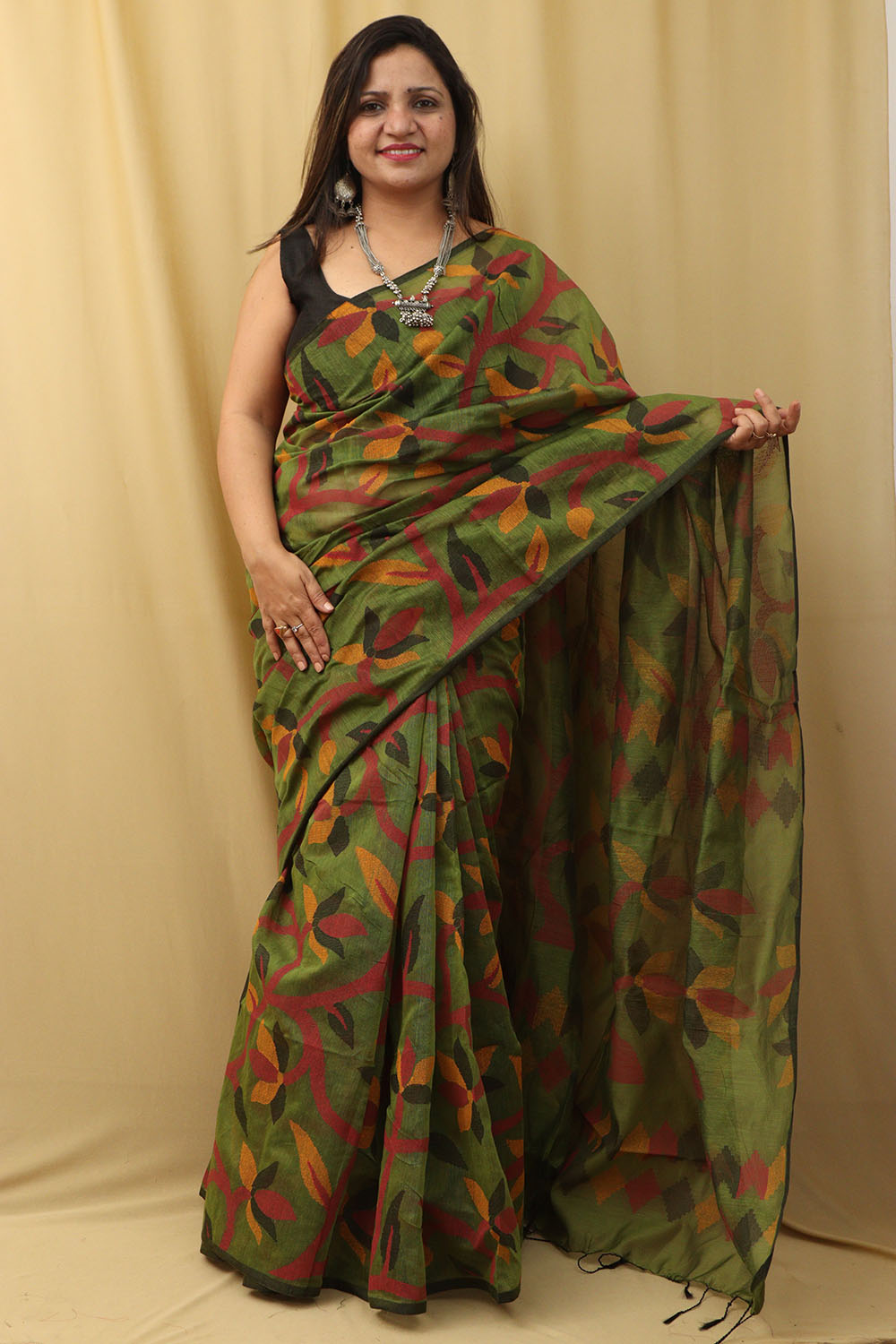 Stunning Green Jamdani Print Tussar Silk Saree - Luxurion World