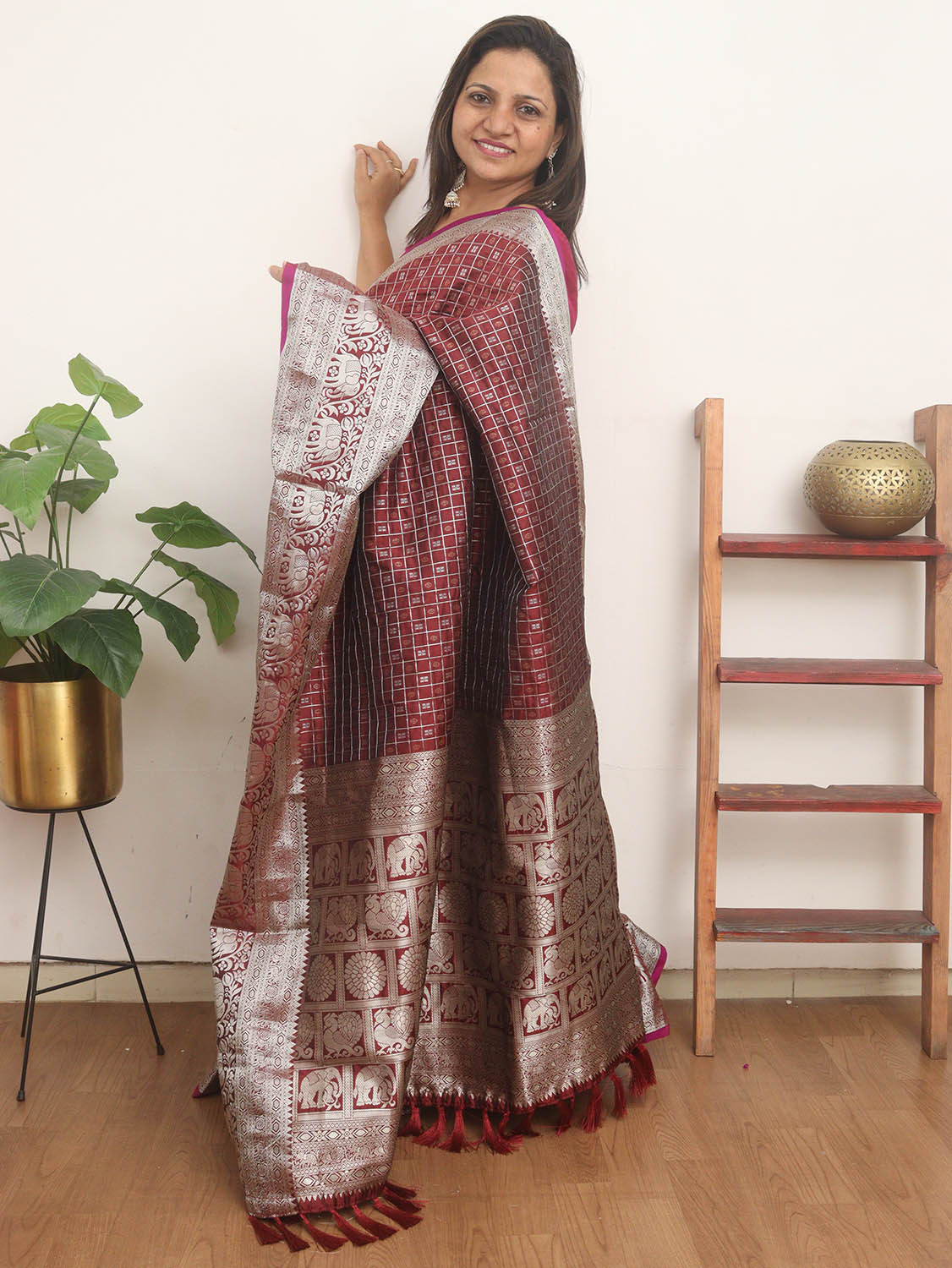 Elegant Maroon Kanjeevaram Silk Checks Saree: Timeless Beauty - Luxurion World