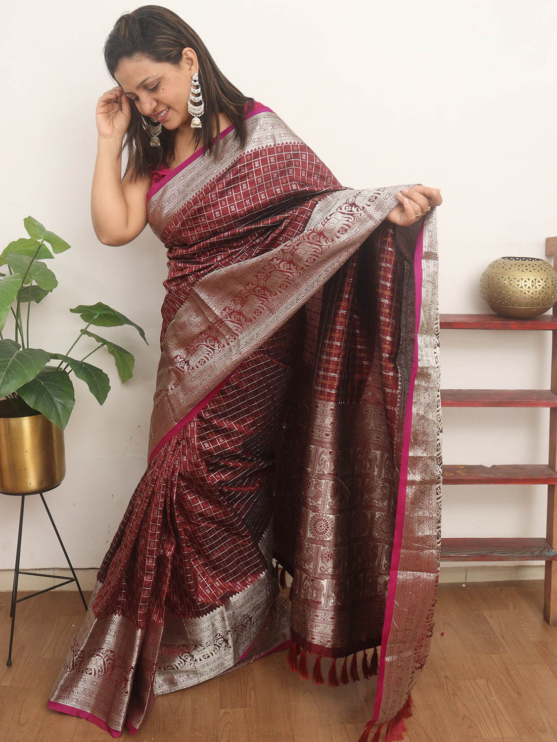 Elegant Maroon Kanjeevaram Silk Checks Saree: Timeless Beauty - Luxurion World