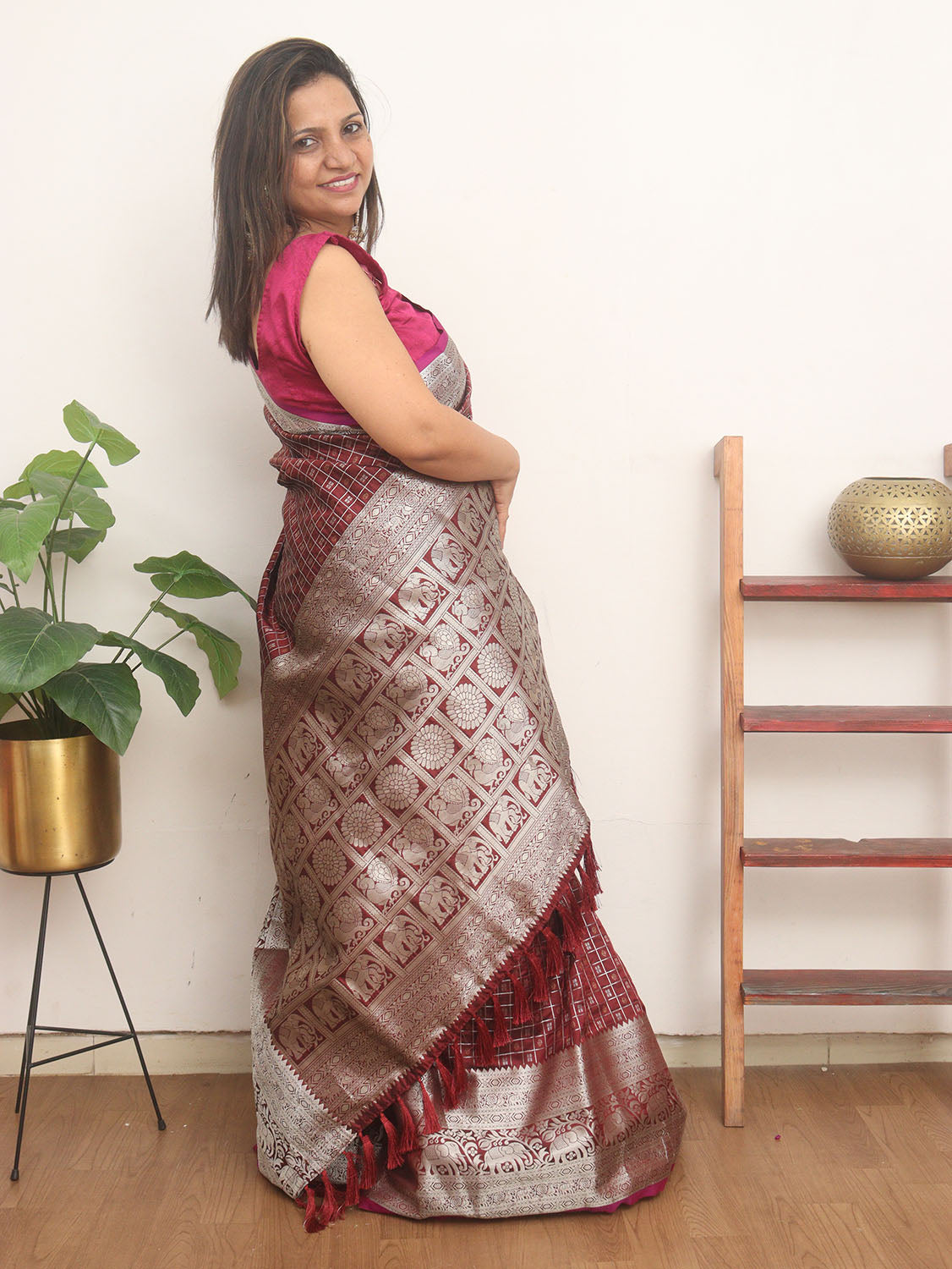 Elegant Maroon Kanjeevaram Silk Checks Saree: Timeless Beauty - Luxurion World