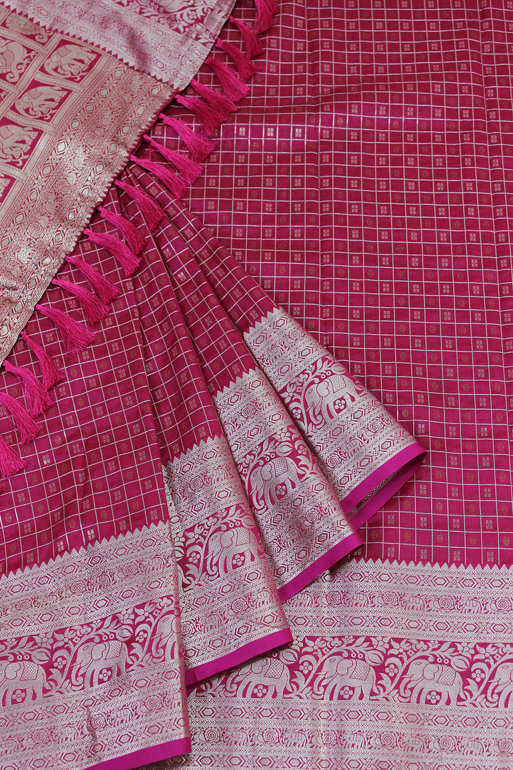 Stunning Pink Kanjeevaram Silk Checks Saree: Traditional Elegance - Luxurion World