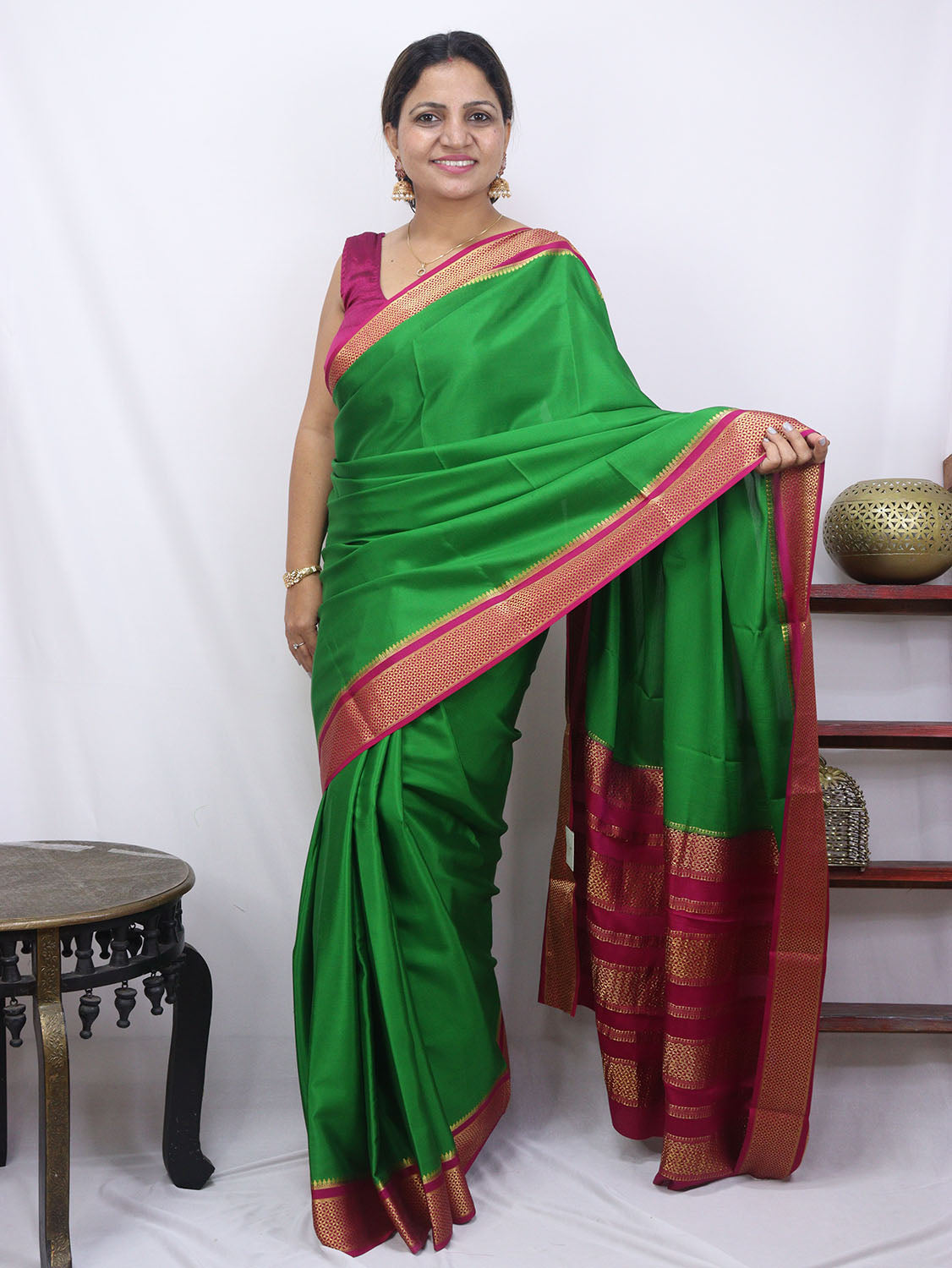 Green Mysore Handloom Pure Crepe Silk Saree - Luxurion World
