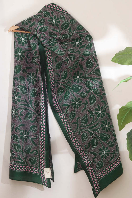 Exquisite Green Hand Embroidered Kantha Silk Stole: A Timeless Bangalore Beauty