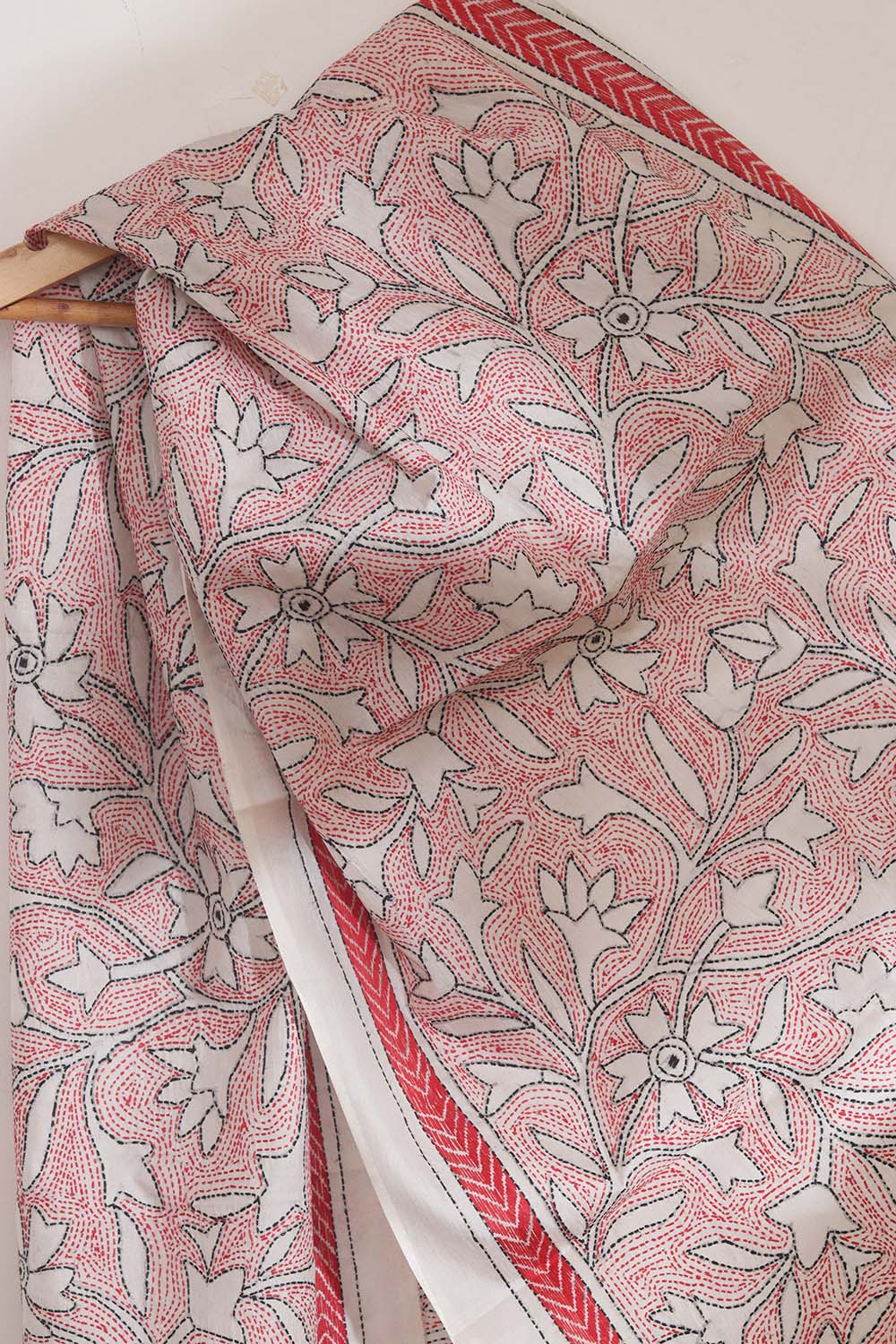 Elegant Off White Kantha Silk Stole with Hand Embroidery - Luxurion World