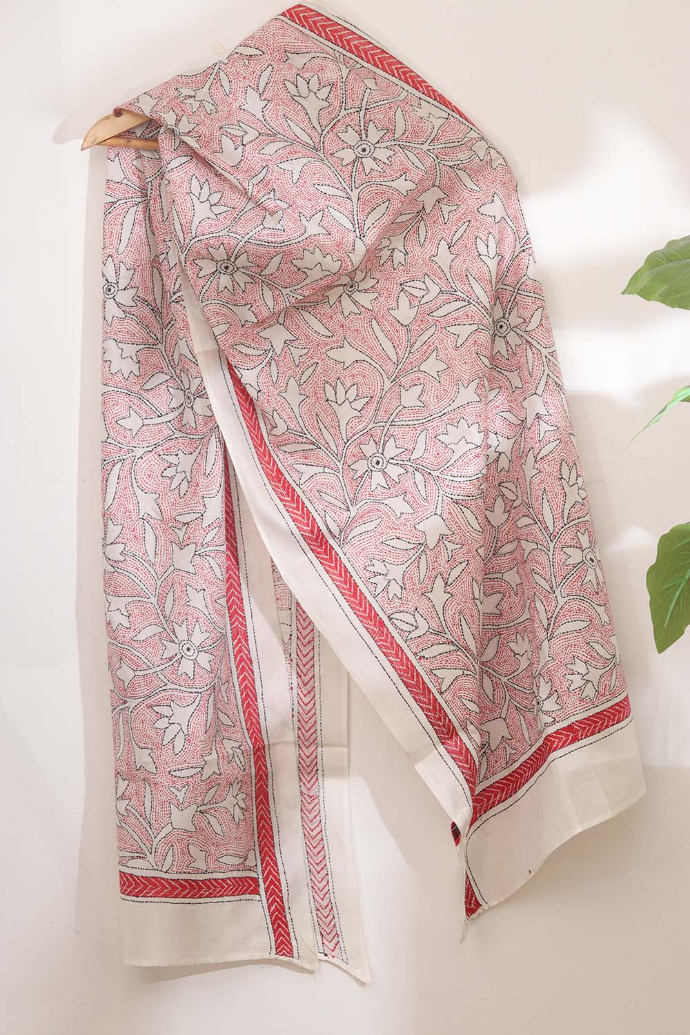 Elegant Off White Kantha Silk Stole with Hand Embroidery - Luxurion World