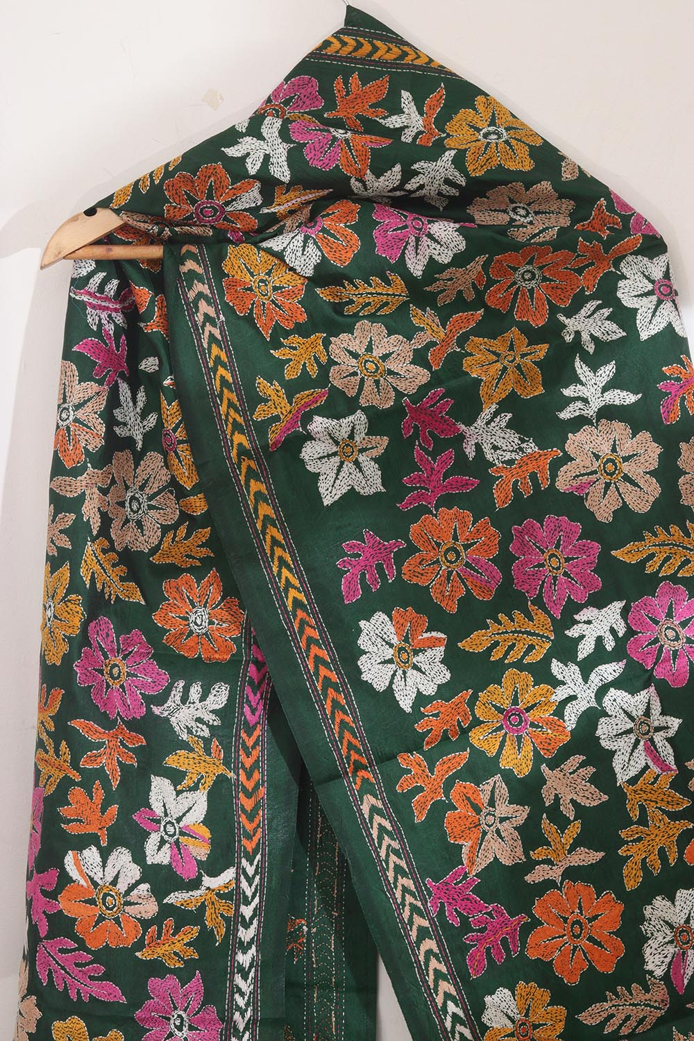 Exquisite Green Hand Embroidered Kantha Silk Stole: A Timeless Bangalore Beauty - Luxurion World