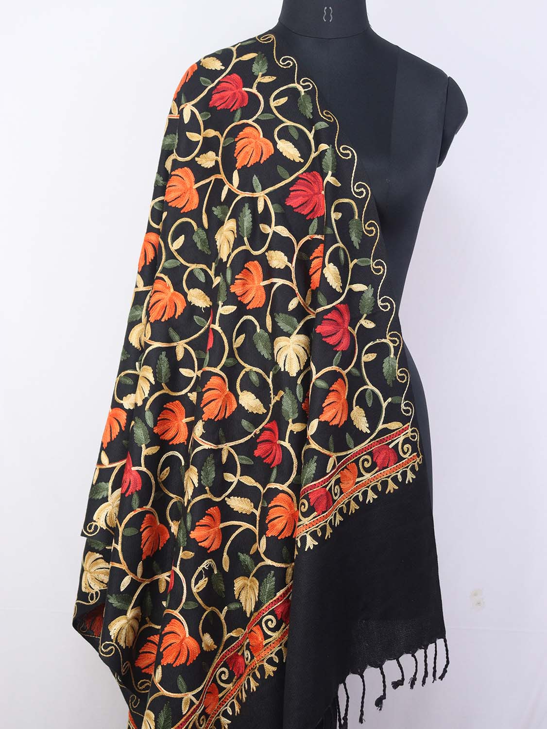 Black Embroidered Kashmiri Aari Work Woollen Stole - Luxurion World