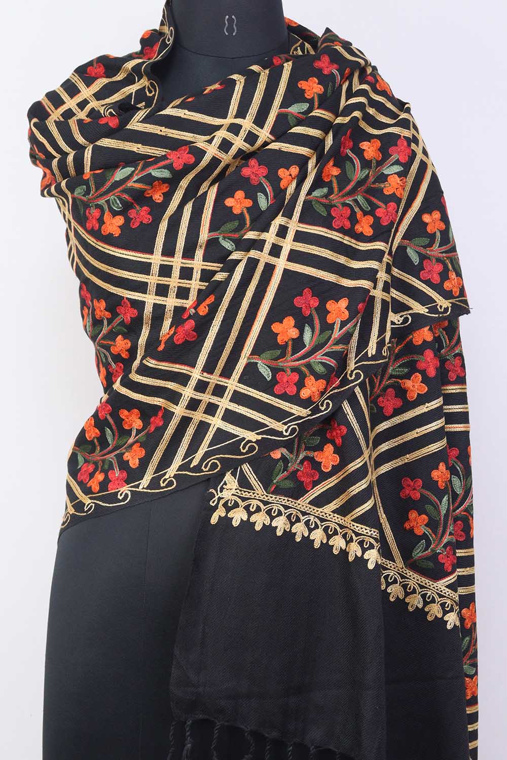 Black Embroidered Kashmiri Aari Work Woollen Stole - Luxurion World