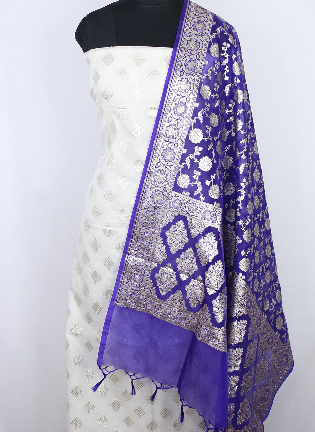 Dyeable Banarasi Cotton Silk Suit With Blue Banarasi Organza Dupatta - Luxurion World