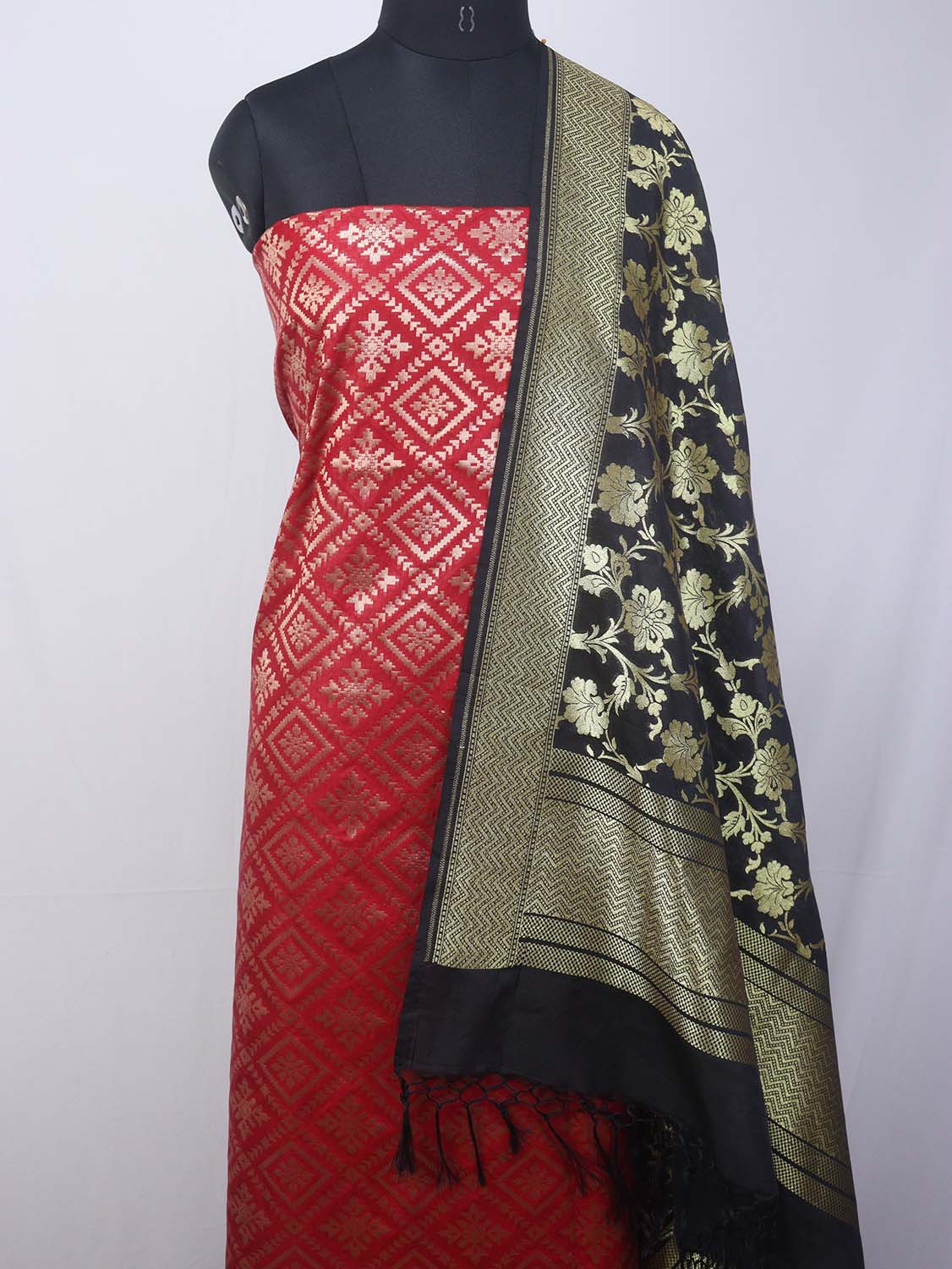 Red Banarasi Tanchui Silk Suit With Black Banarasi Silk Dupatta - Luxurion World