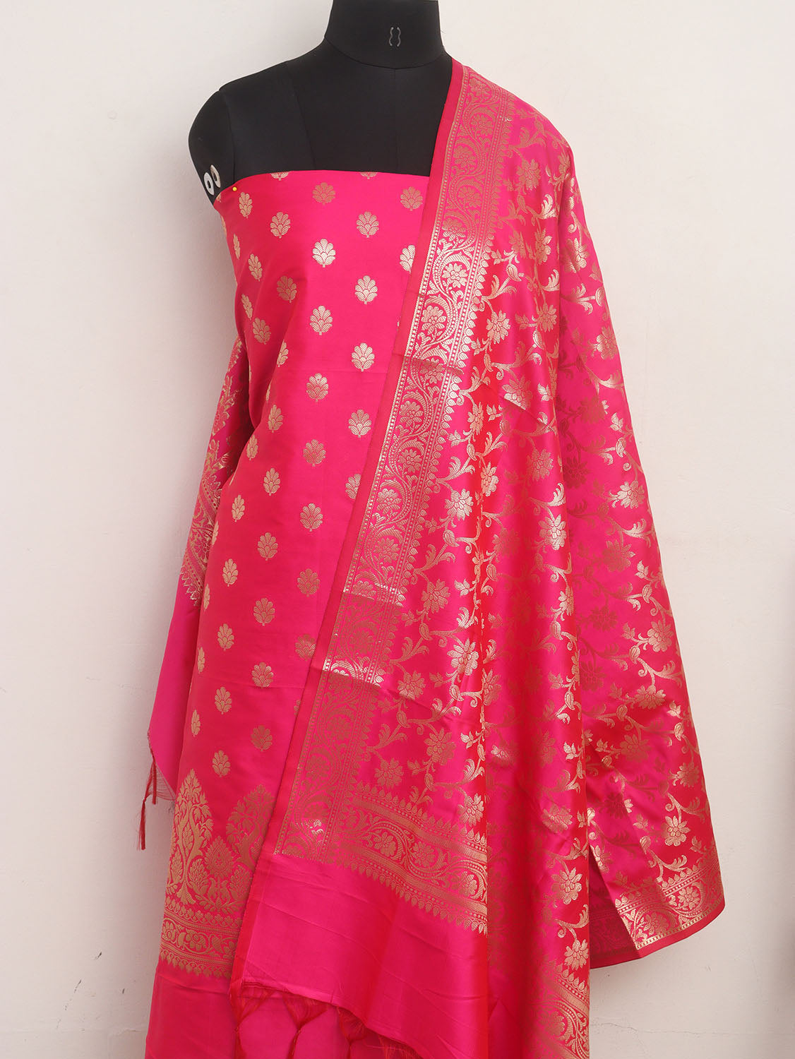 Pink Banarasi Silk Three Piece Unstitched Suit Set - Luxurion World