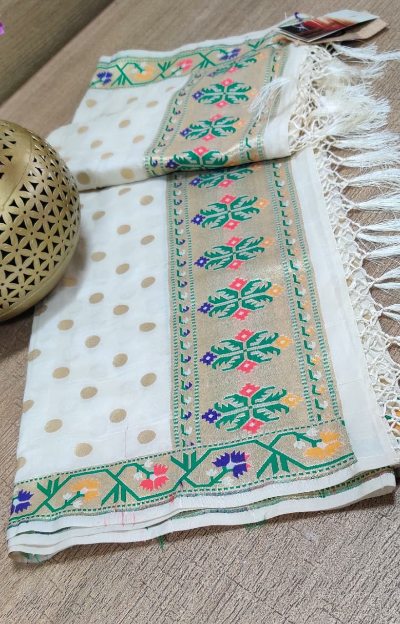 Off White Handloom Banarasi Silk Paithani Design Dupatta - Luxurion World