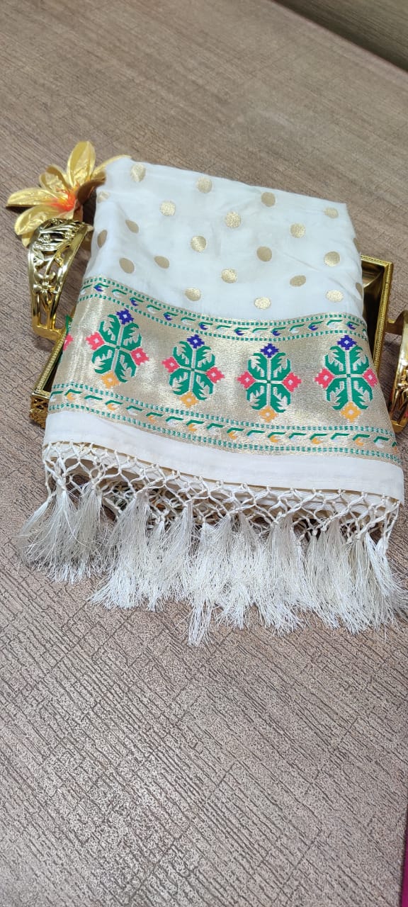 Off White Handloom Banarasi Silk Paithani Design Dupatta - Luxurion World