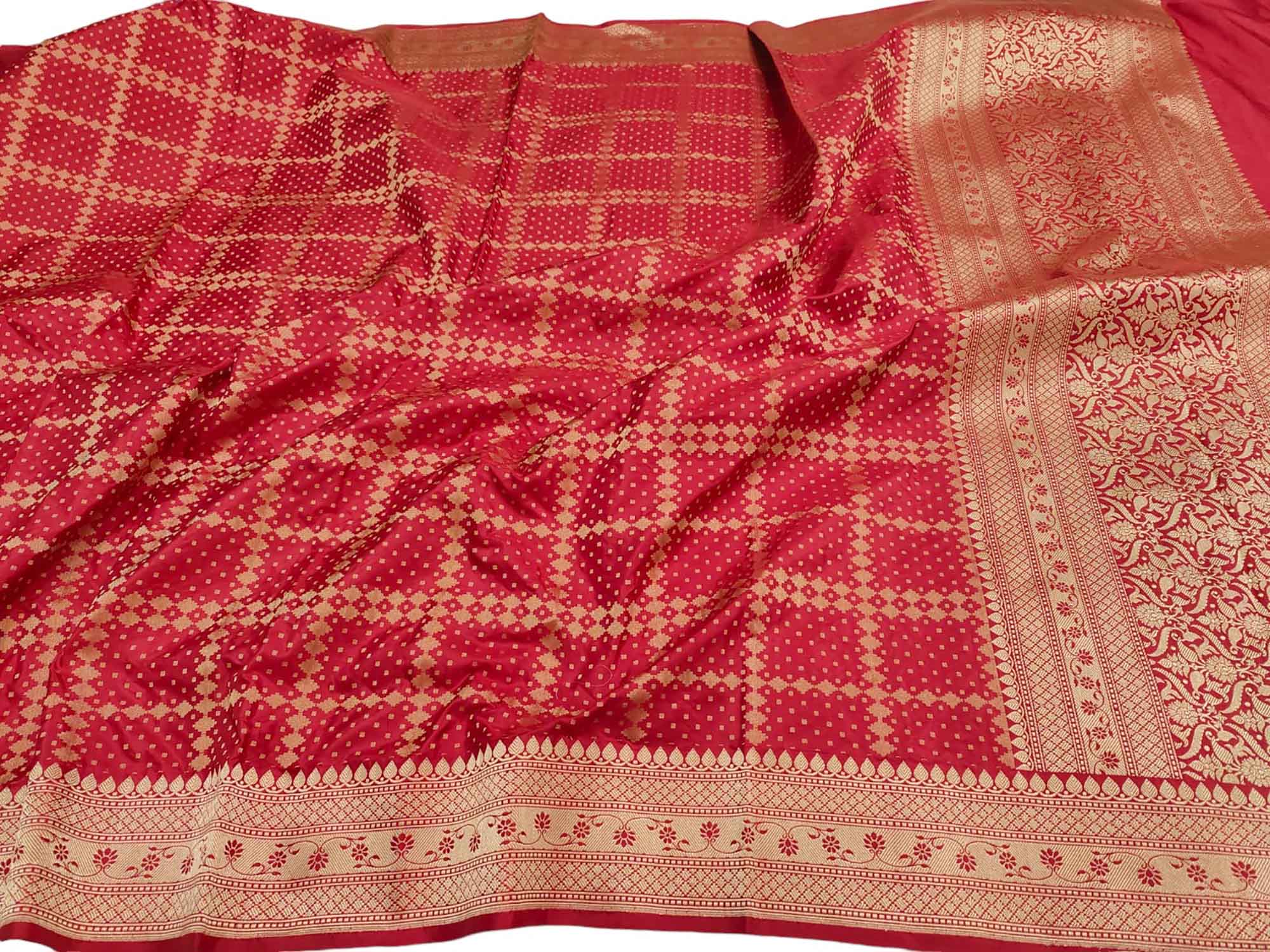 Red Banarasi Handloom Pure Katan Silk Dupatta - Luxurion World
