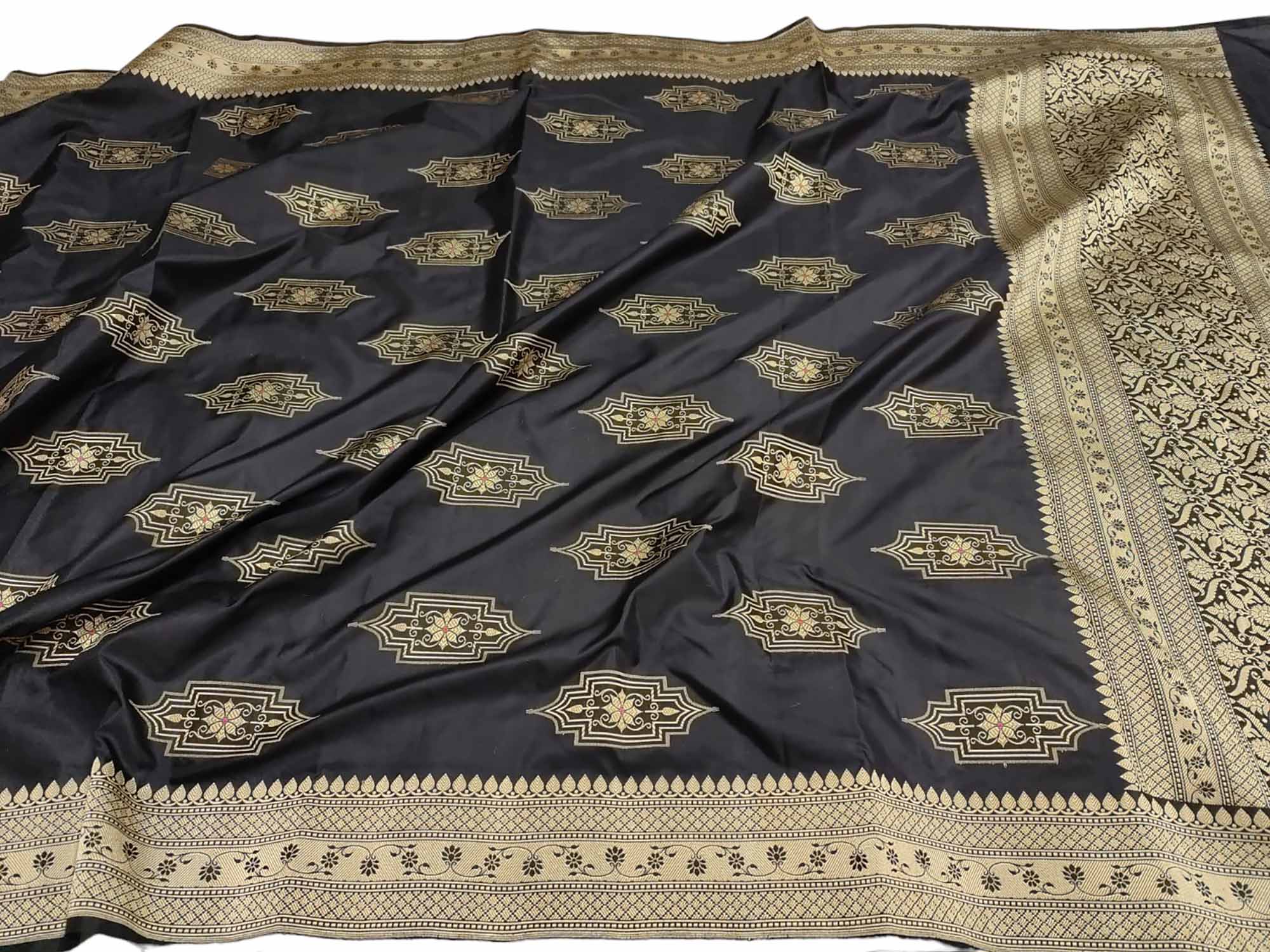 Black Banarasi Handloom Pure Katan Silk Dupatta - Luxurion World