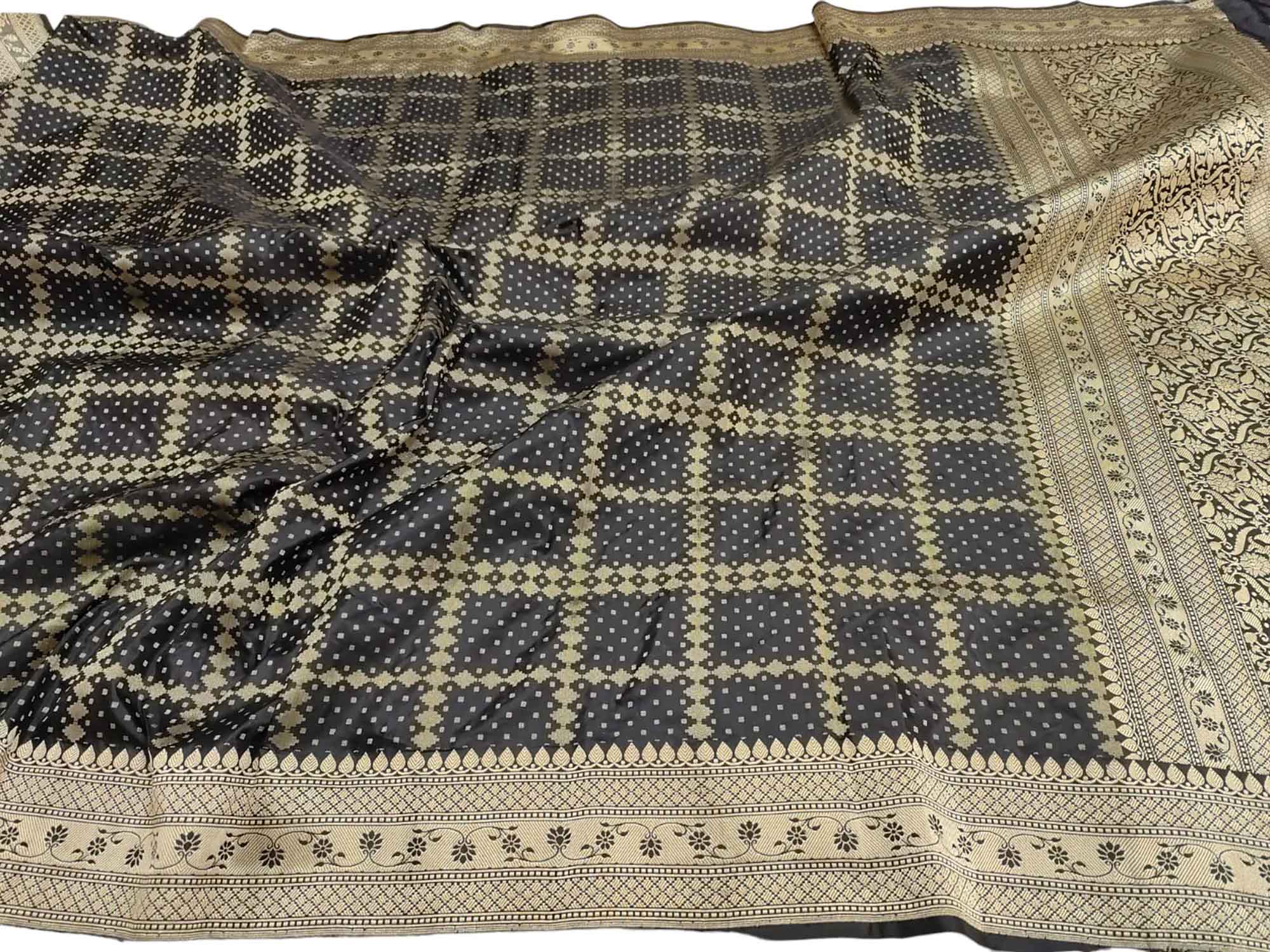 Black Banarasi Handloom Pure Katan Silk Dupatta - Luxurion World