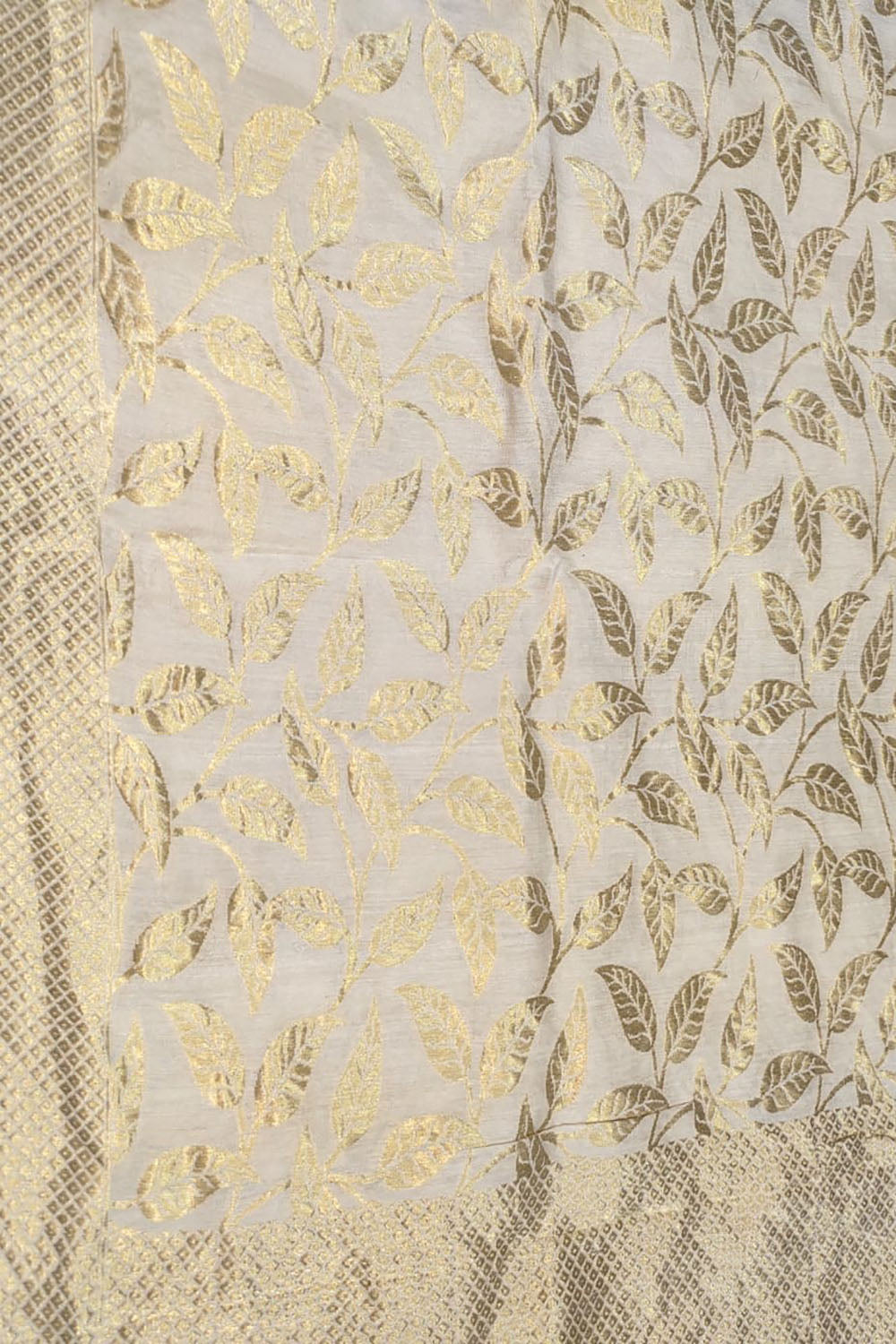 Dazzling Dyeable Banarasi Handloom Moonga Silk Dupatta - Luxurion World