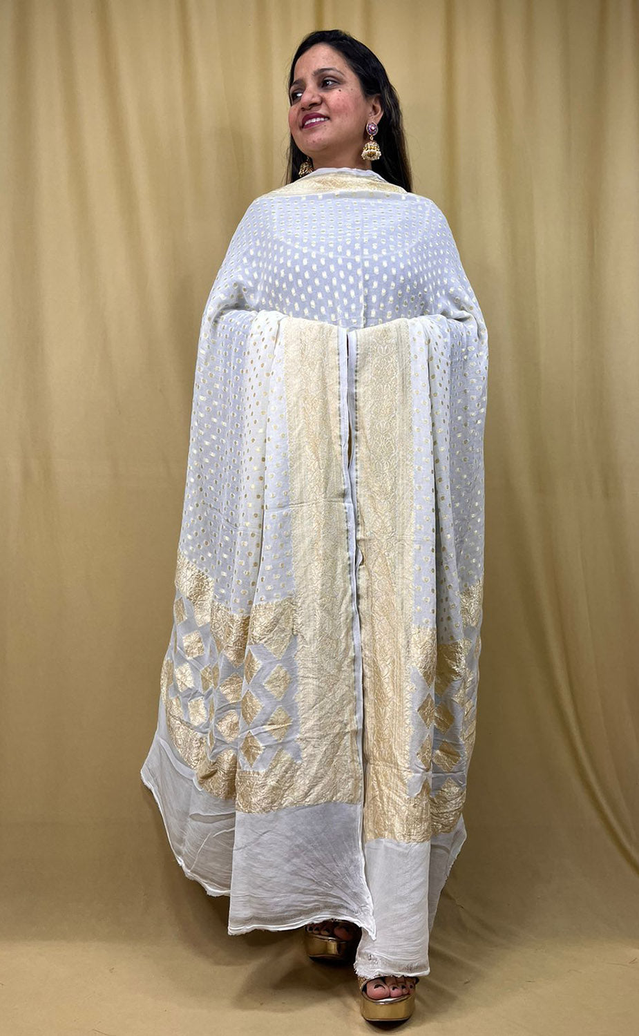 Vibrant Dyeable Banarasi Georgette Dupatta - Luxurion World