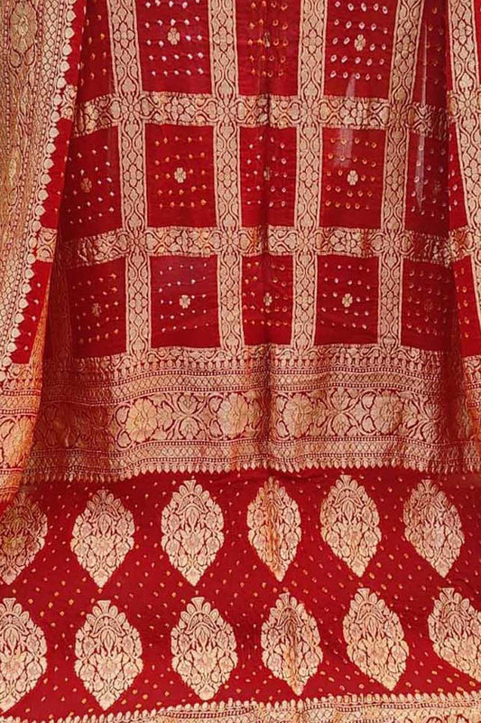 Red Banarasi Bandhani Handloom Pure Georgette Dupatta - Luxurion World