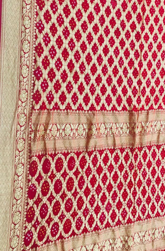 Red Bandhani Pure Georgette Dupatta - Luxurion World