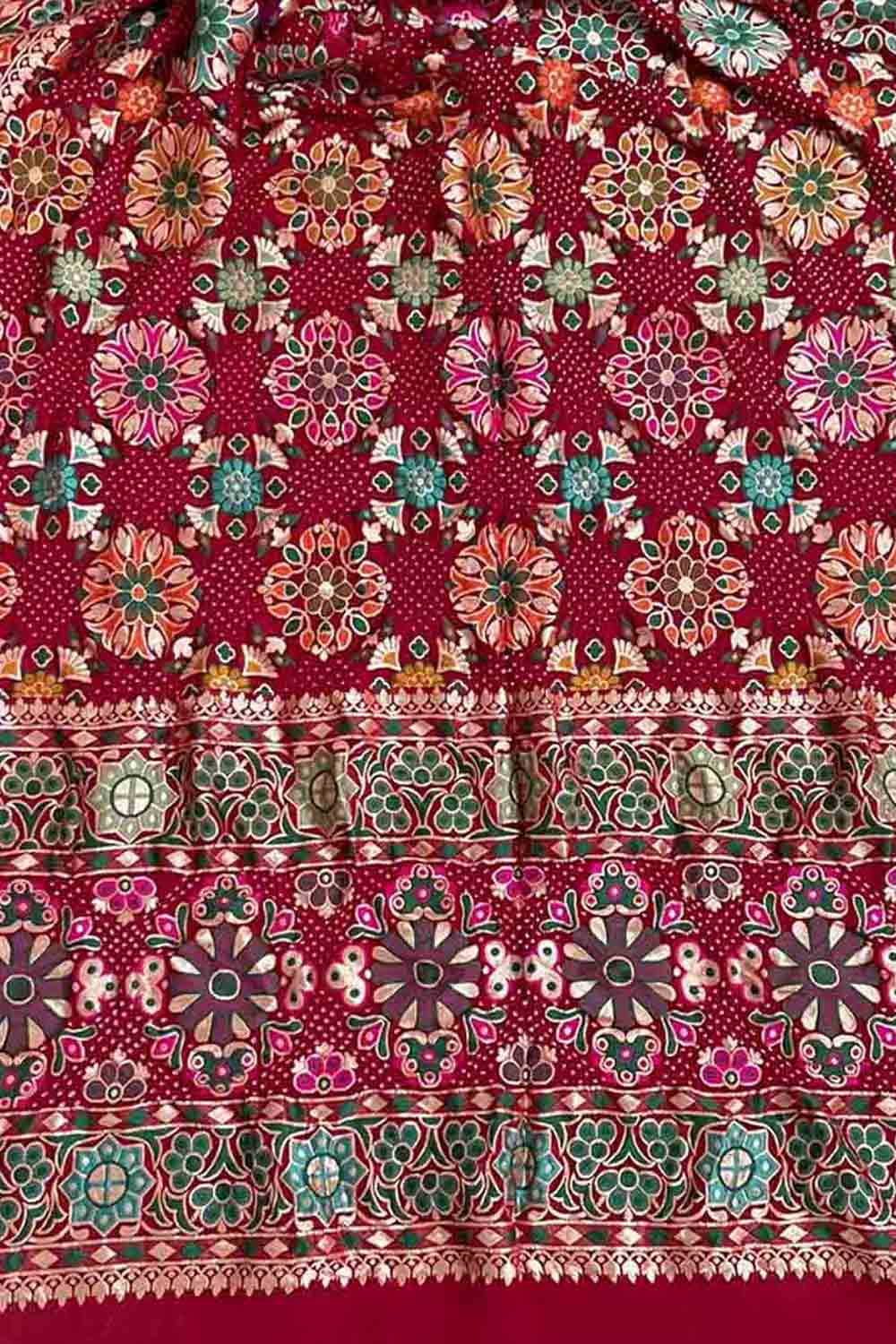 Red Banarasi Bandhani Pure Georgette Dupatta - Luxurion World