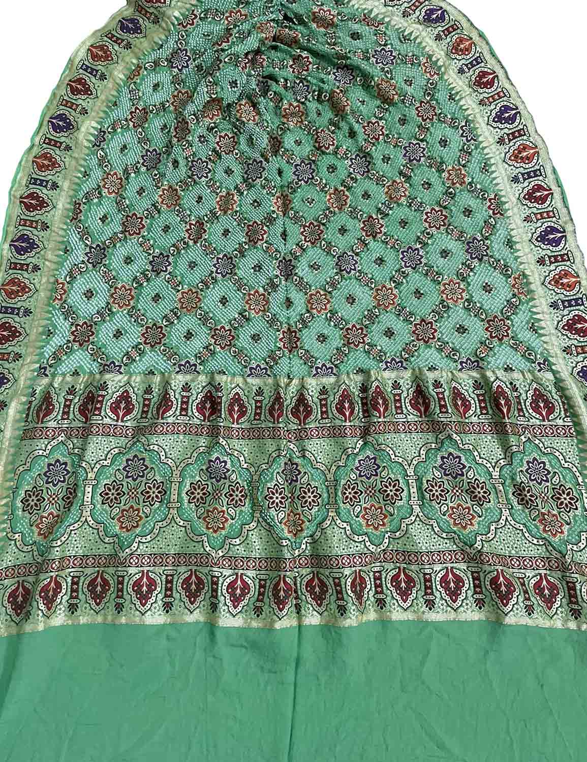 Green Banarasi Bandhani Pure Georgette Meenakari Dupatta: Exquisite Elegance and Traditional Charm - Luxurion World