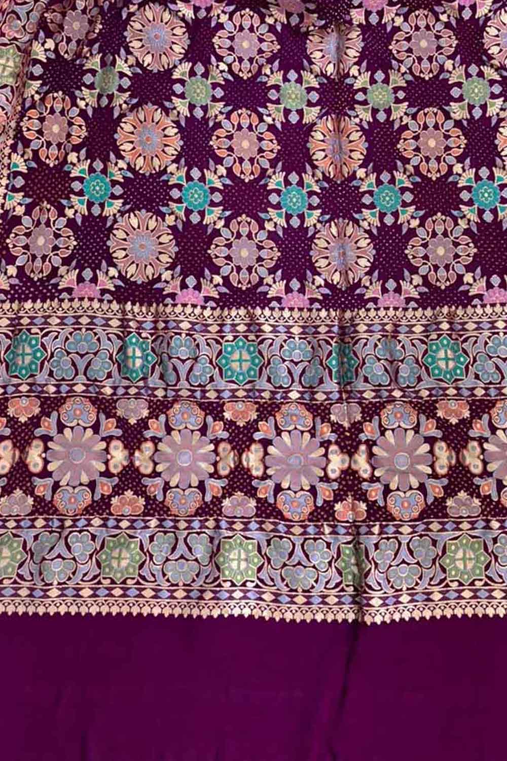 Exquisite Purple Banarasi Bandhani Georgette Dupatta - Luxurion World