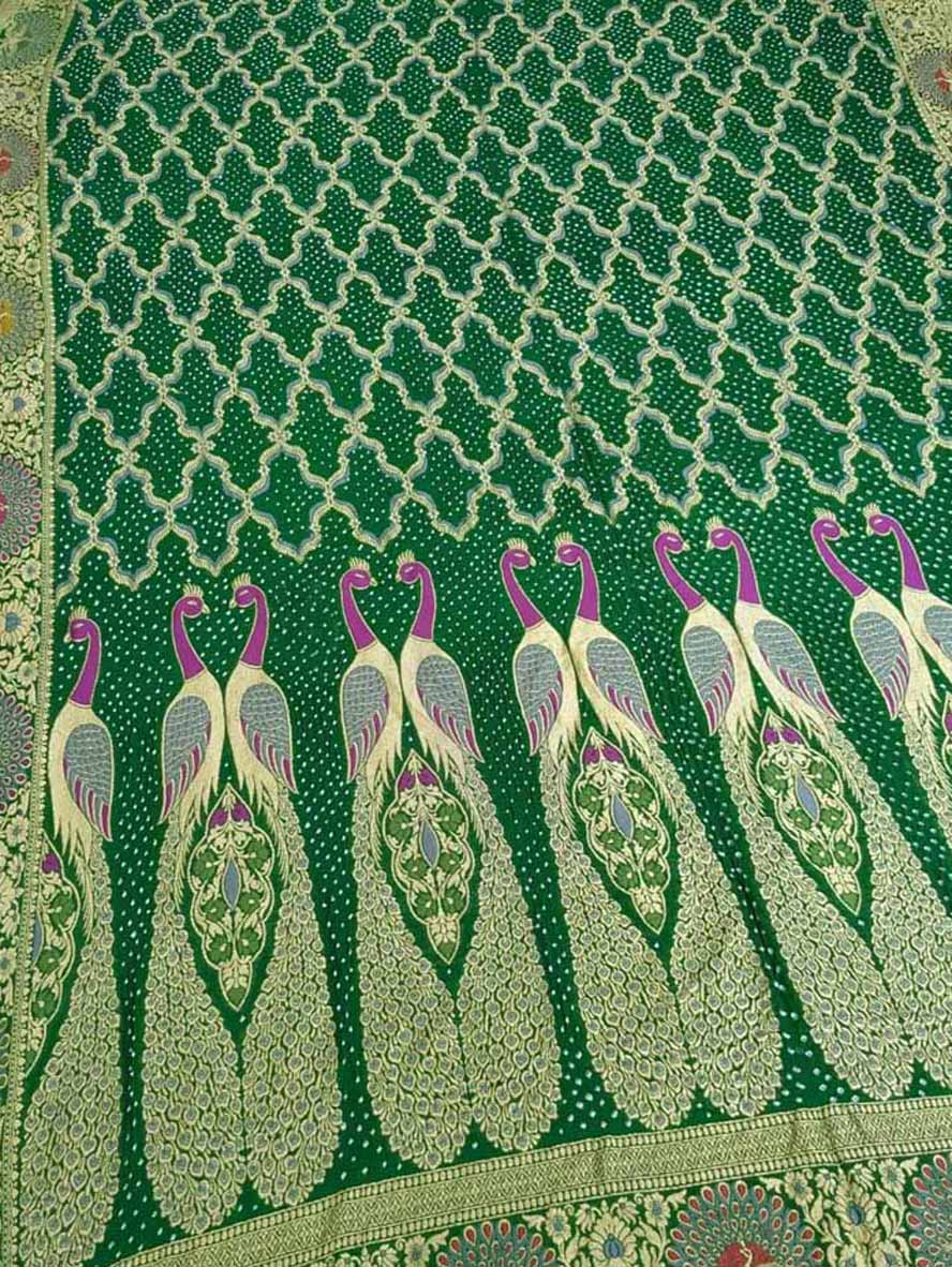 Green Banarasi Bandhani Handloom Pure Georgette Peacock Design Meenakari Dupatta - Luxurion World