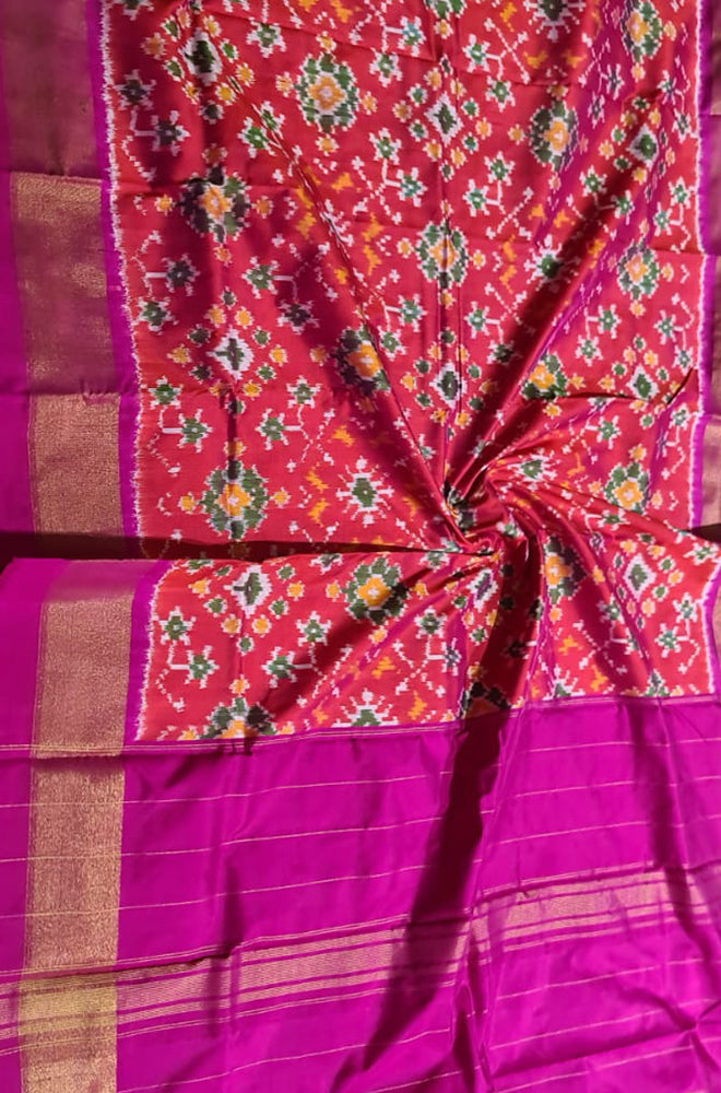 Red Handloom Ikat Pure Silk Dupatta - Luxurion World