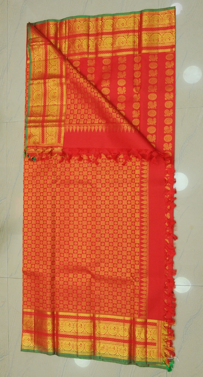 Red Handloom Kanjeevaram Pure Silk Dupatta - Luxurion World