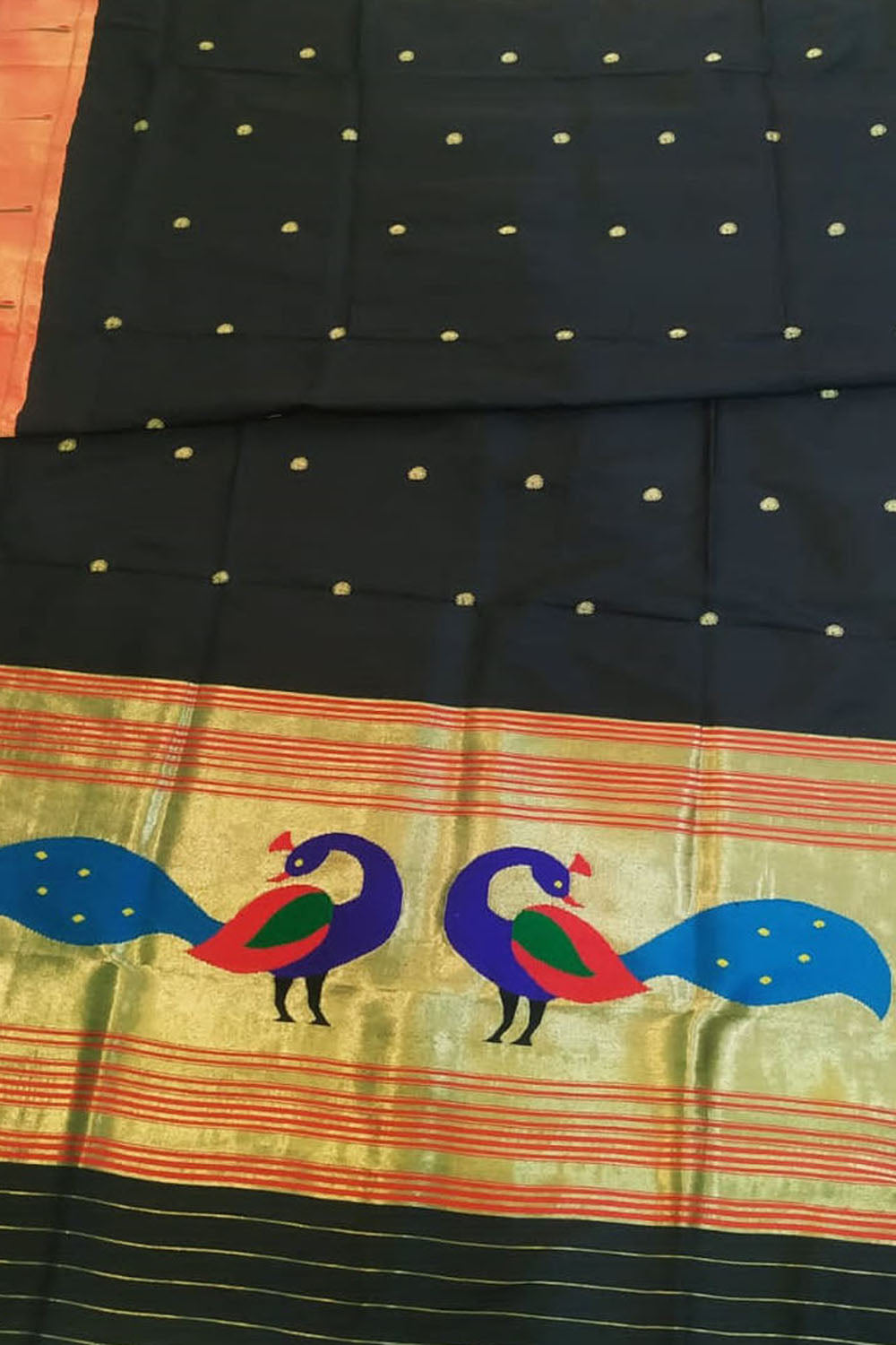 Black Paithani Handloom Pure Silk Peacock Design Dupatta With Muniya Border - Luxurion World
