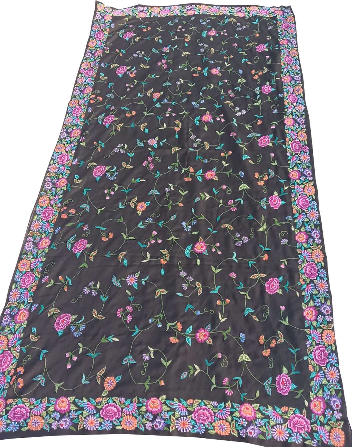 Elegant Black Hand Petit Point Pashmina Shawl: Luxurious and Timeless - Luxurion World