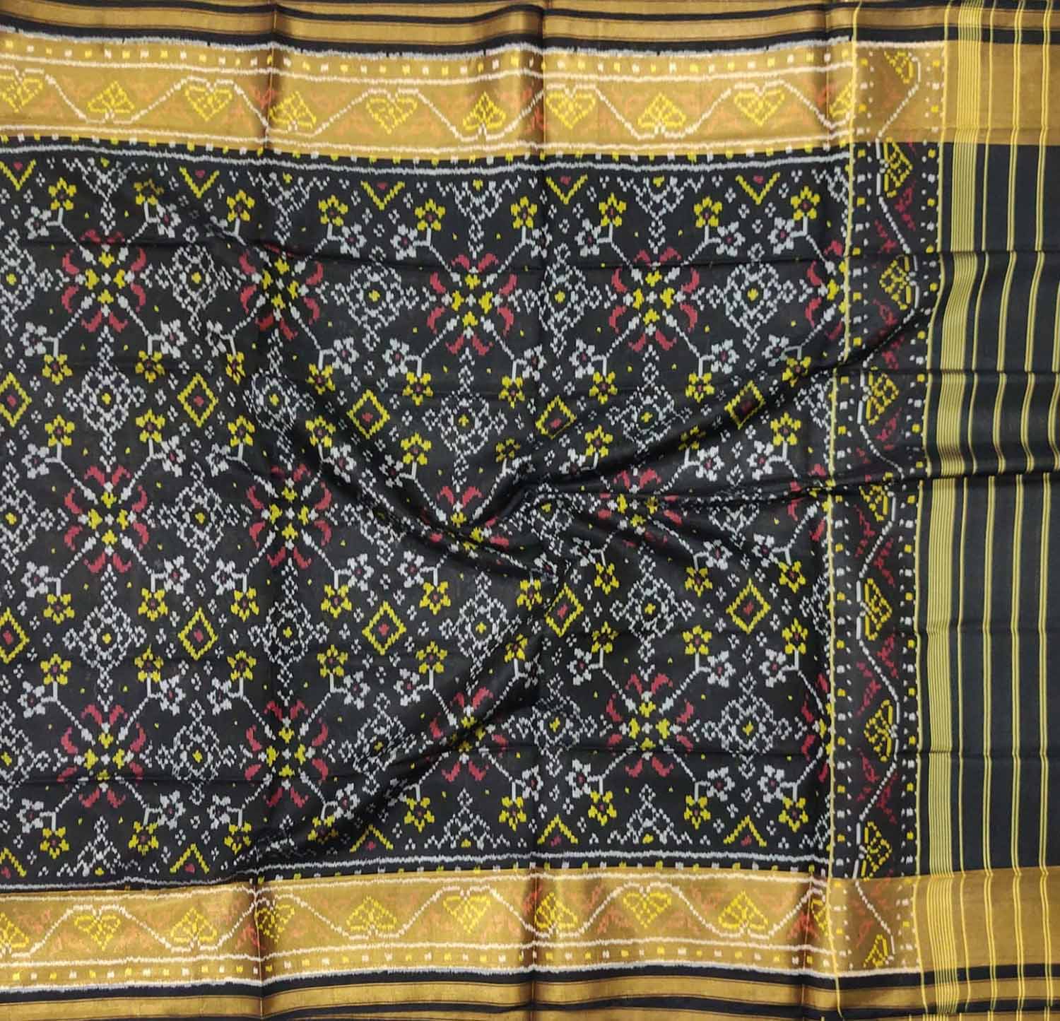 Black Handloom Single Ikat Patola Pure Silk Dupatta - Luxurion World