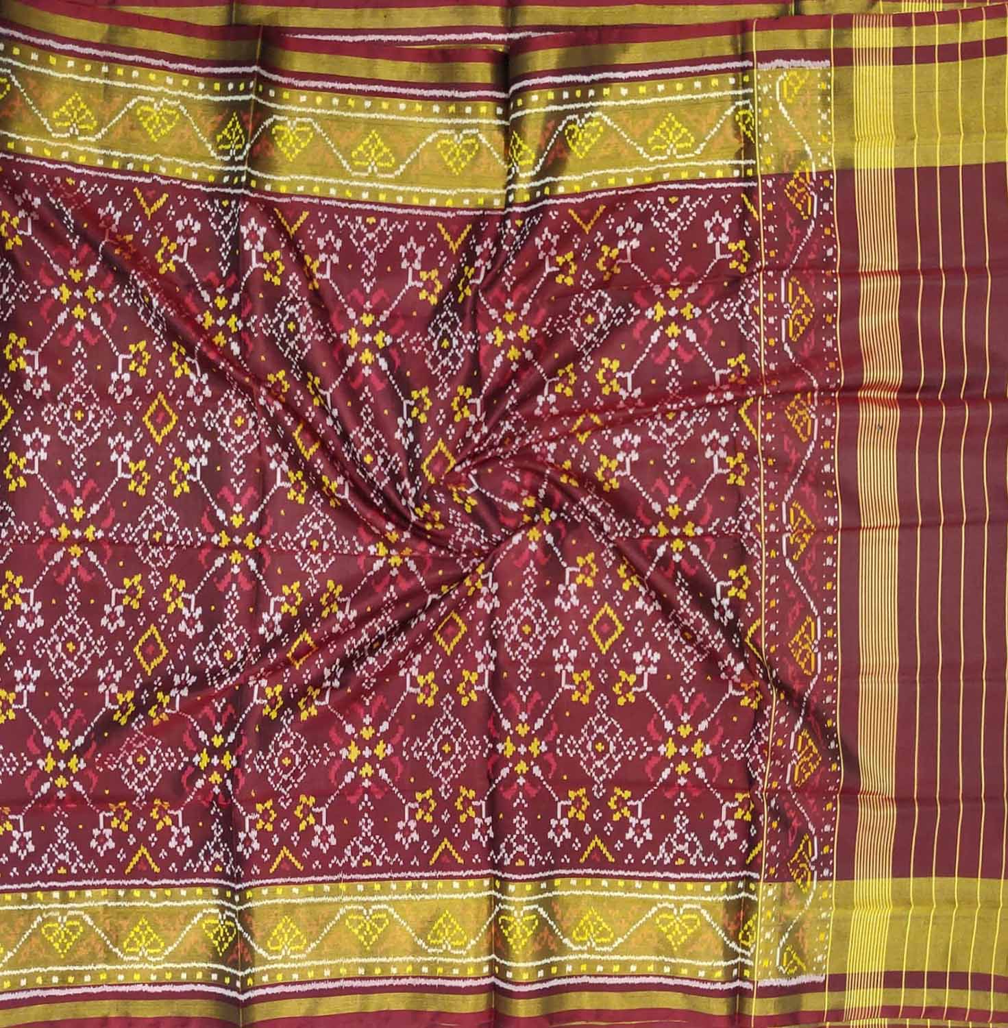 Maroon Handloom Single Ikat Patola Pure Silk Dupatta - Luxurion World