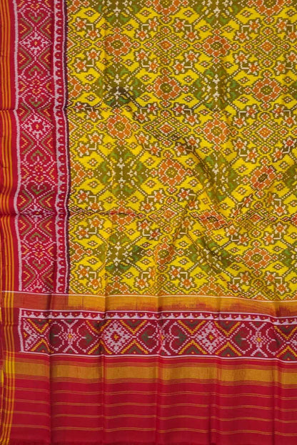 Stunning Yellow Patan Patola Silk Dupatta: Handloom Elegance - Luxurion World