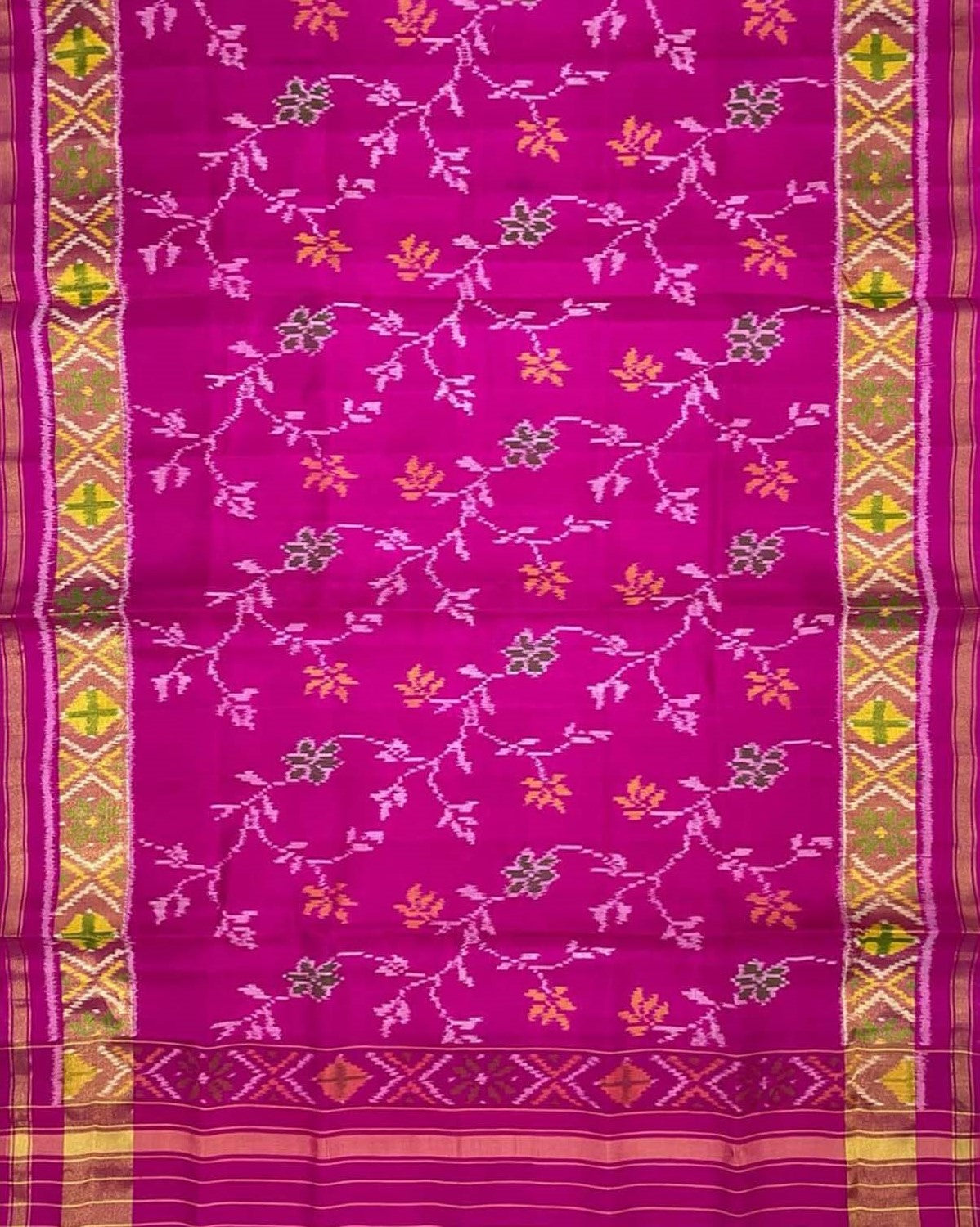 Exquisite Pink Patola Handloom Silk Ikat Dupatta: A Timeless Masterpiece - Luxurion World