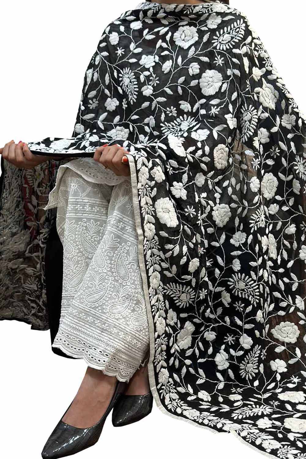 Stunning Black Phulkari Georgette Dupatta with Intricate Embroidery - Luxurion World