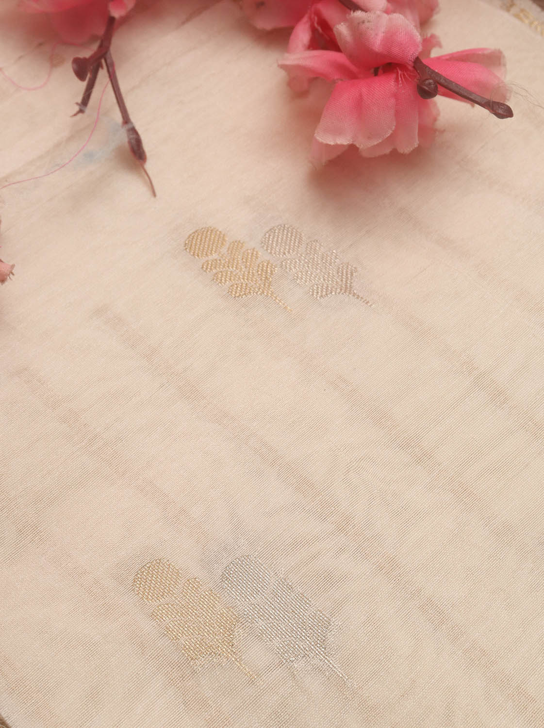 Dyeable Banarasi Chanderi Silk Fabric ( 2.5 Mtr ) - Luxurion World